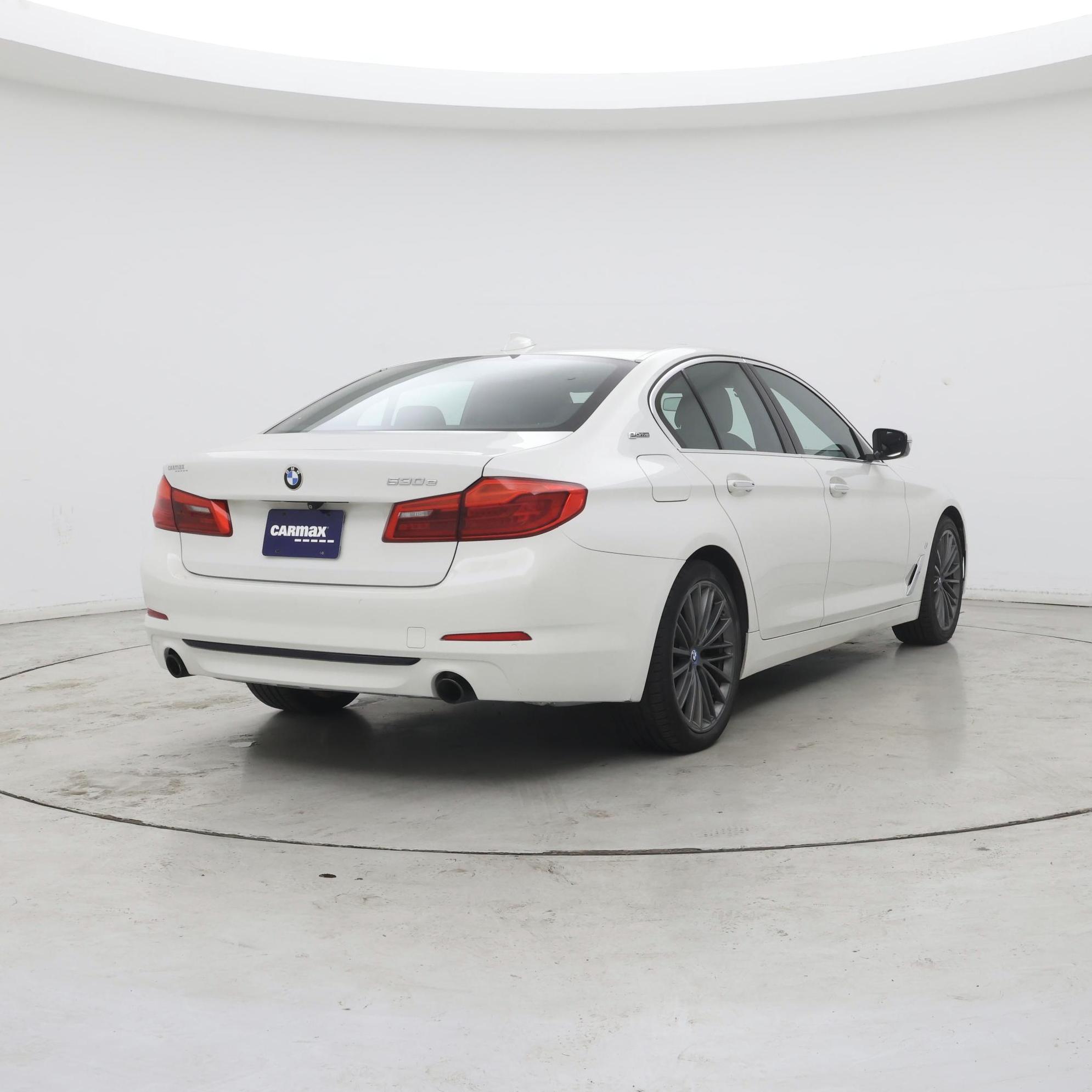 Thumbnail: 2018 BMW 5 Series - 8