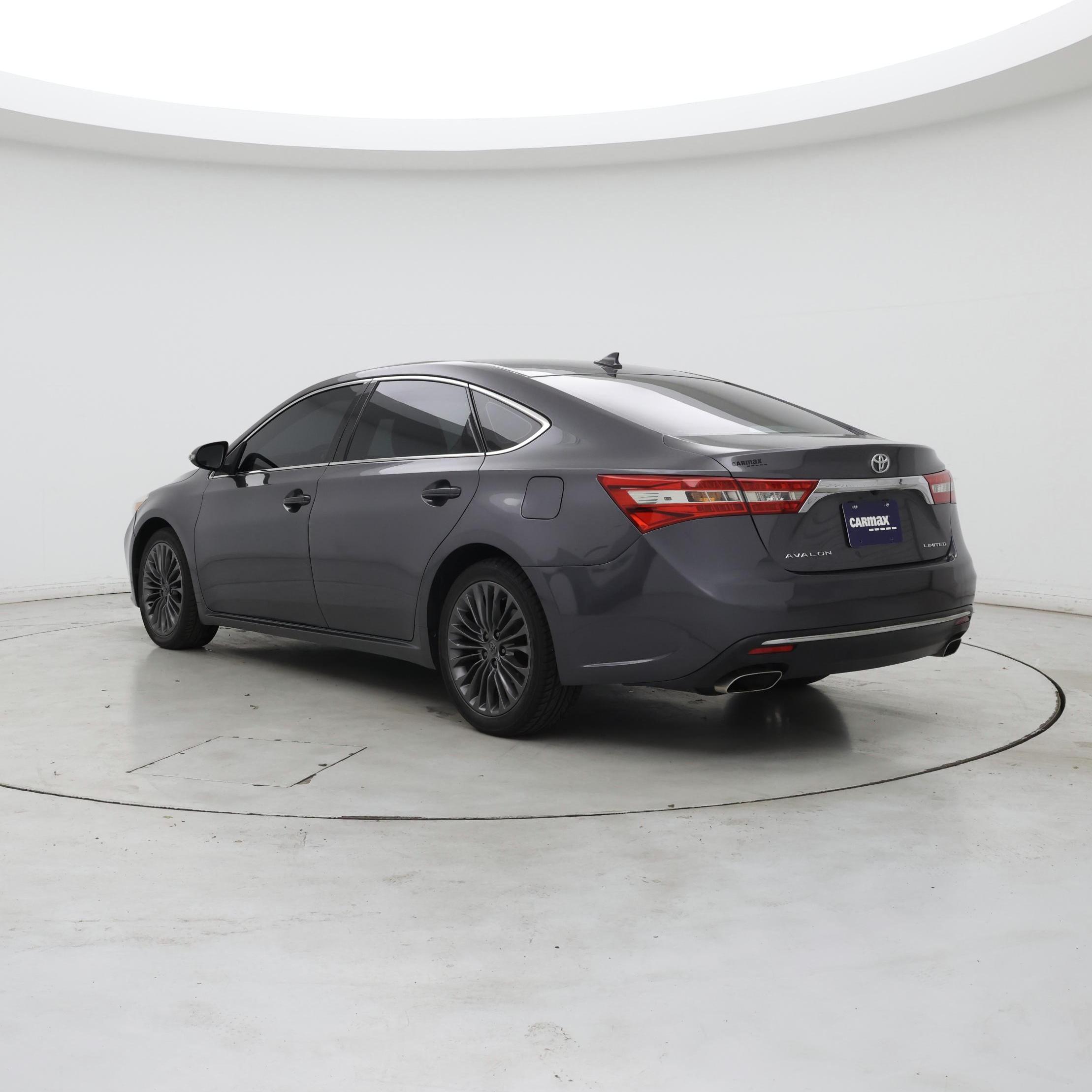 Thumbnail: 2016 Toyota Avalon - 2