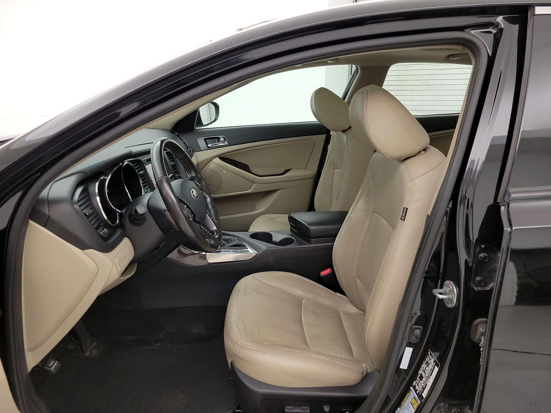 Thumbnail: 2013 Kia Optima - 11