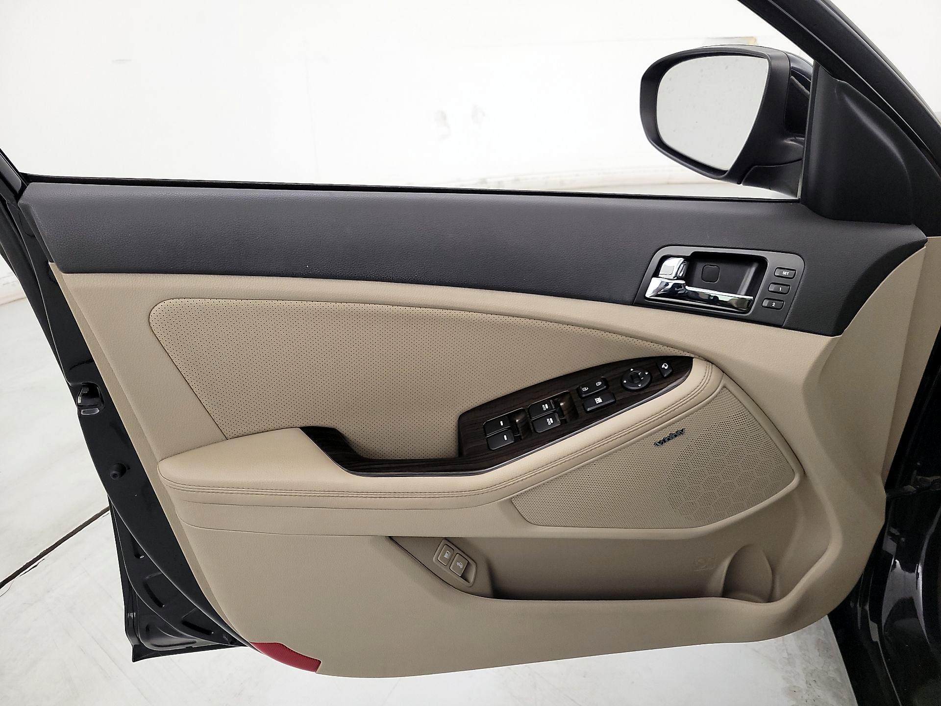 Thumbnail: 2013 Kia Optima - 12