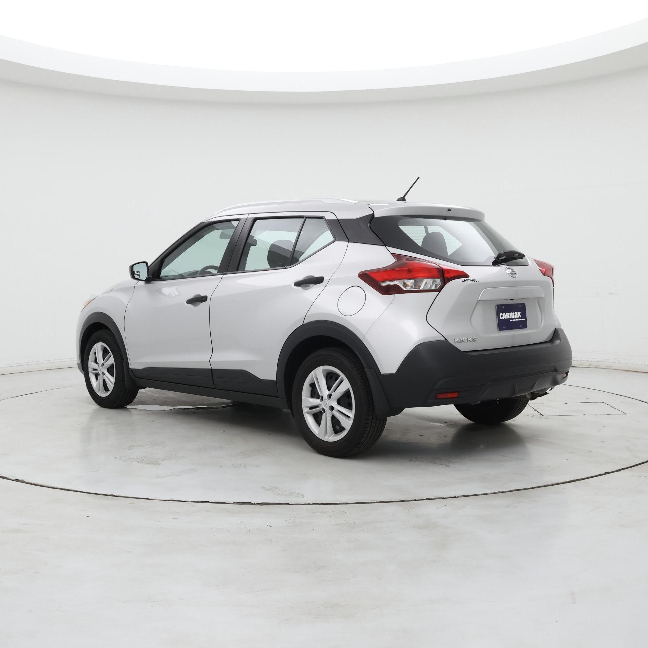 Thumbnail: 2019 Nissan Kicks - 2