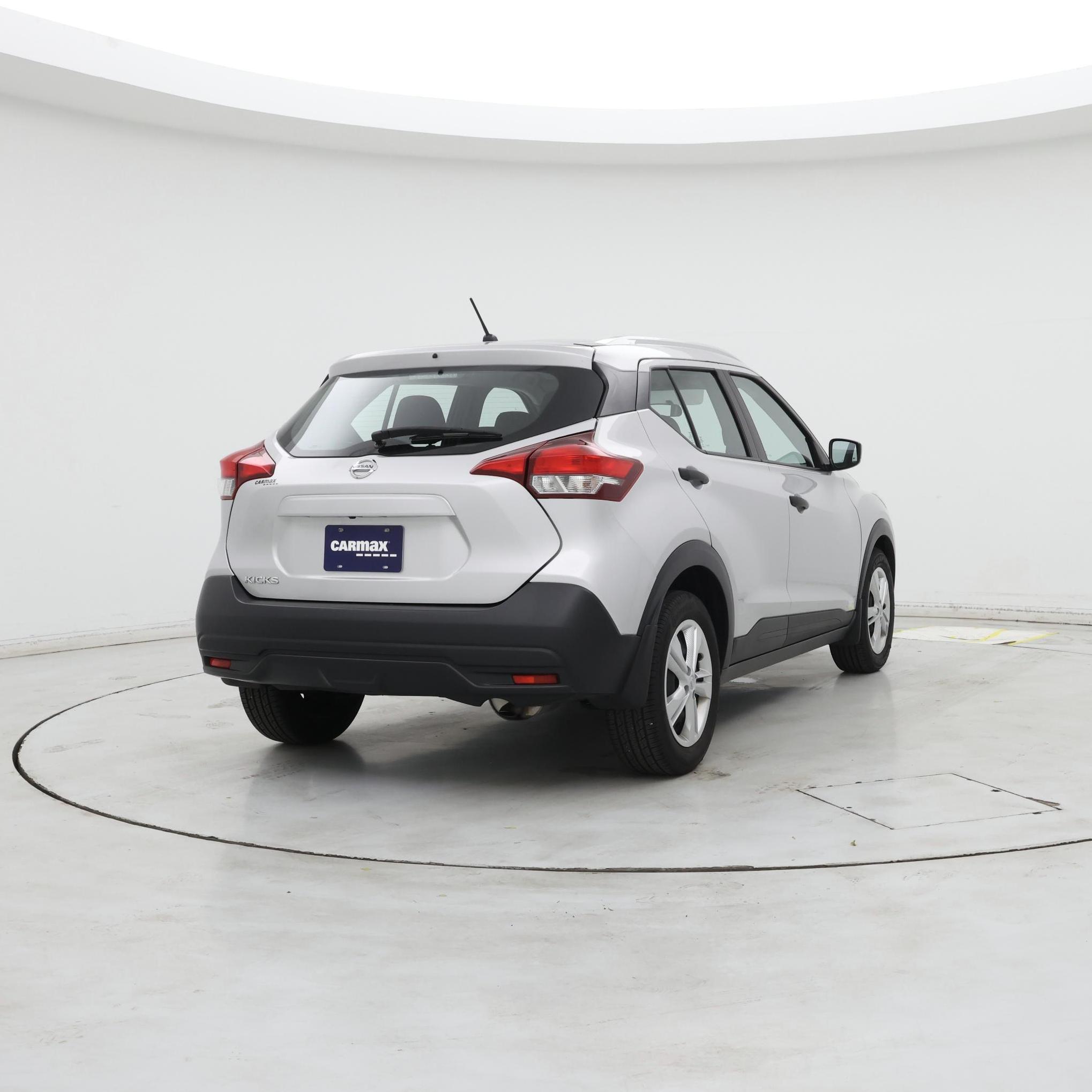 Thumbnail: 2019 Nissan Kicks - 8