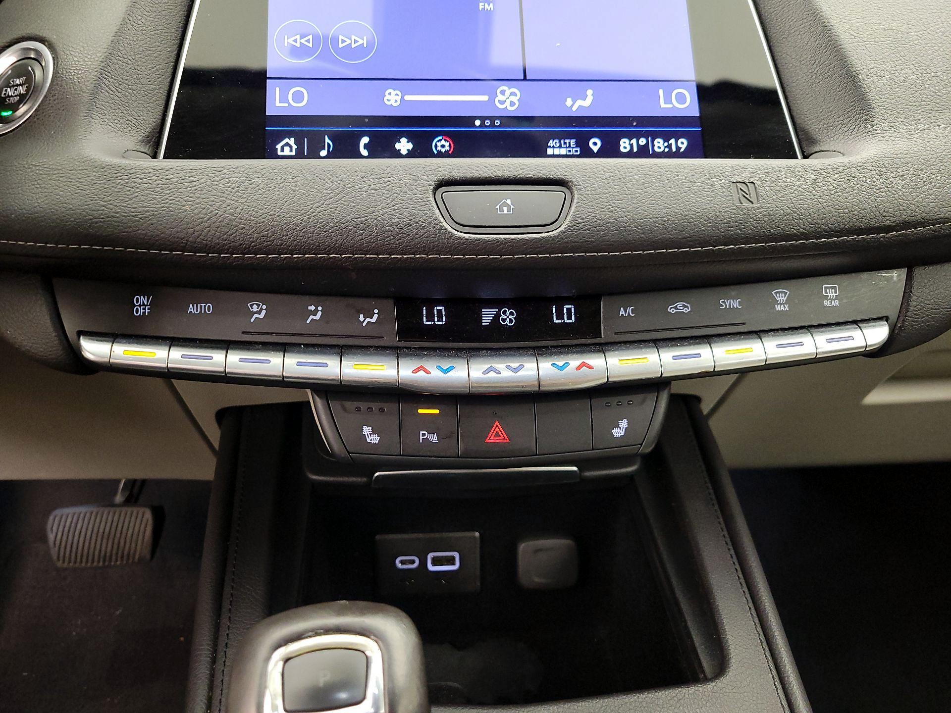 Thumbnail: 2019 Cadillac XT4 - 16