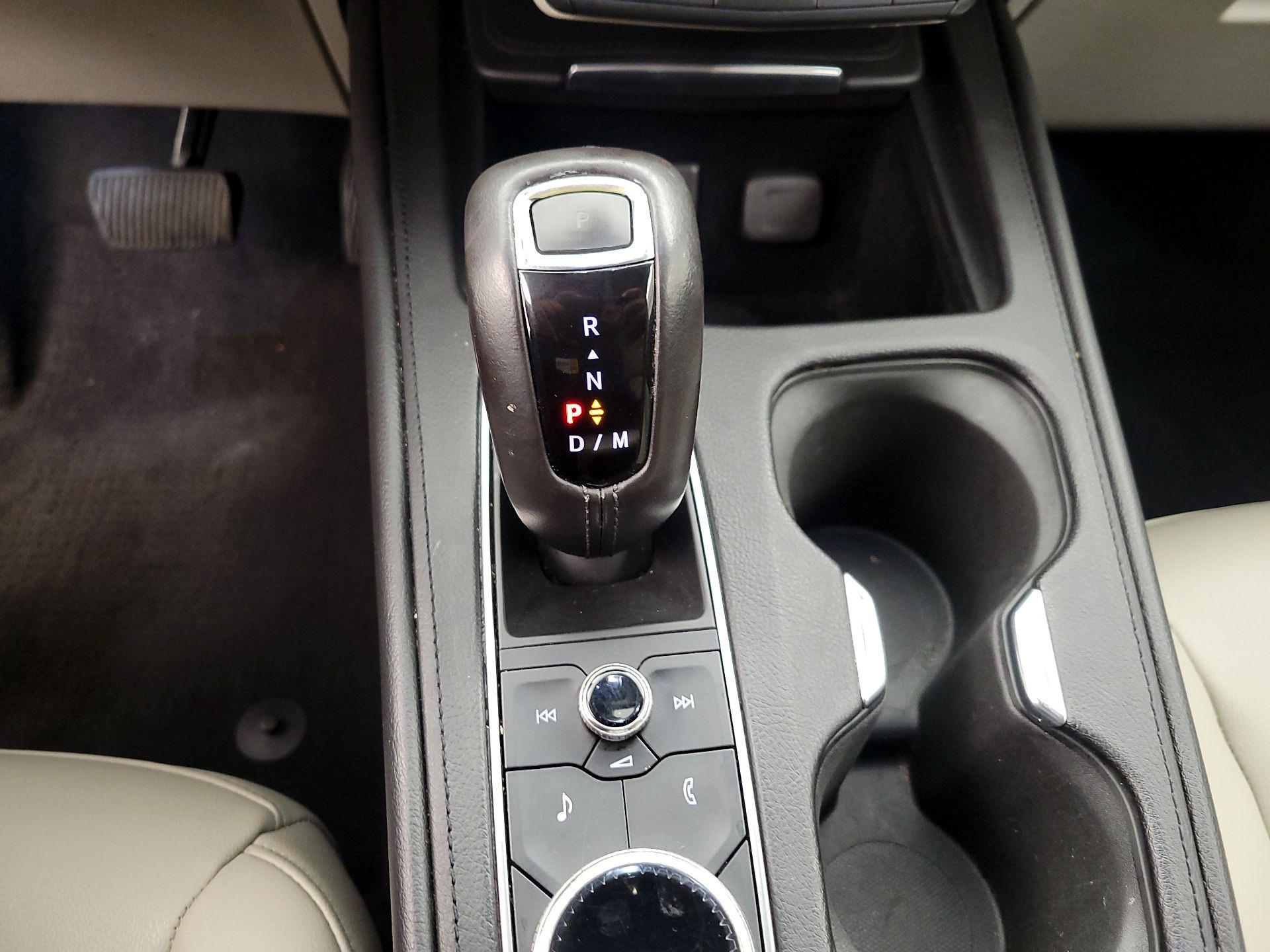Thumbnail: 2019 Cadillac XT4 - 17