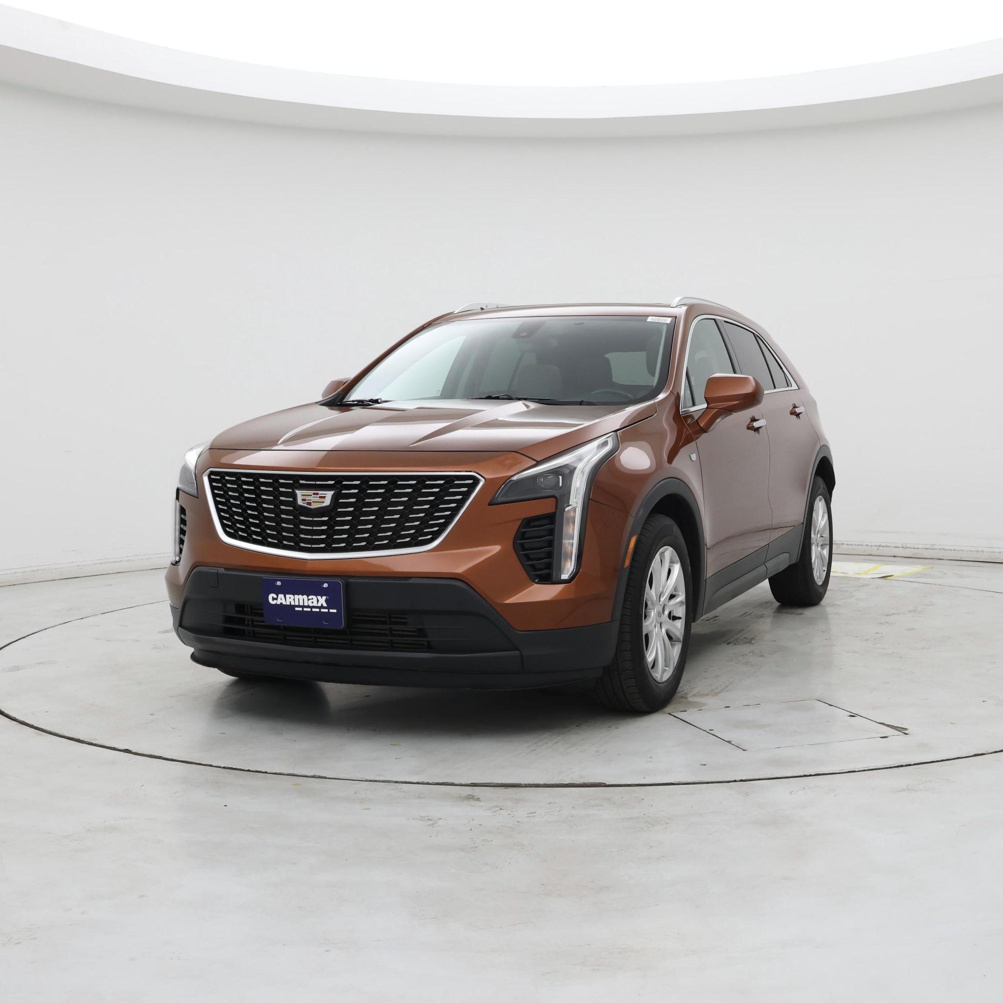 Thumbnail: 2019 Cadillac XT4 - 4