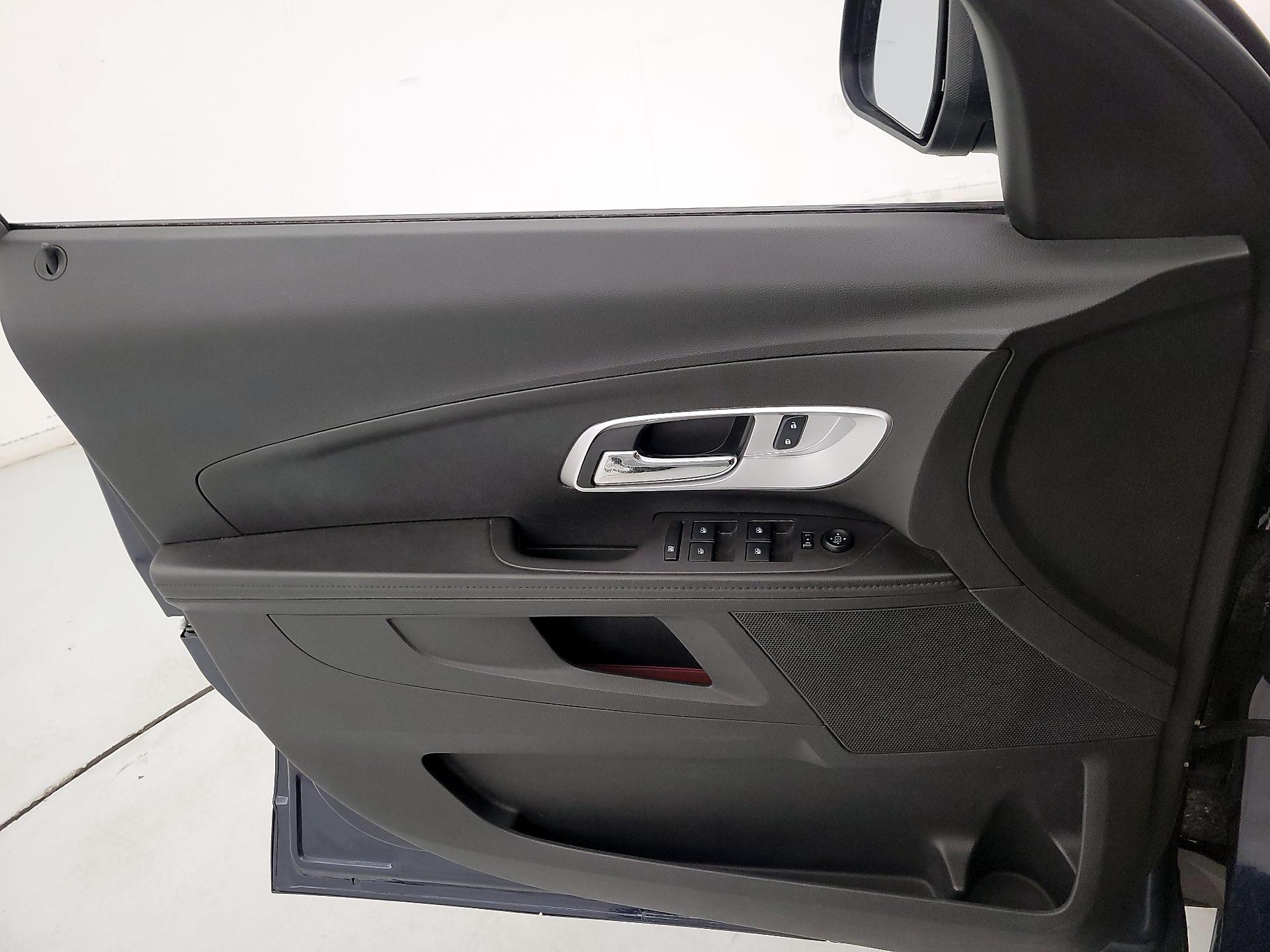 Thumbnail: 2015 Chevrolet Equinox - 12