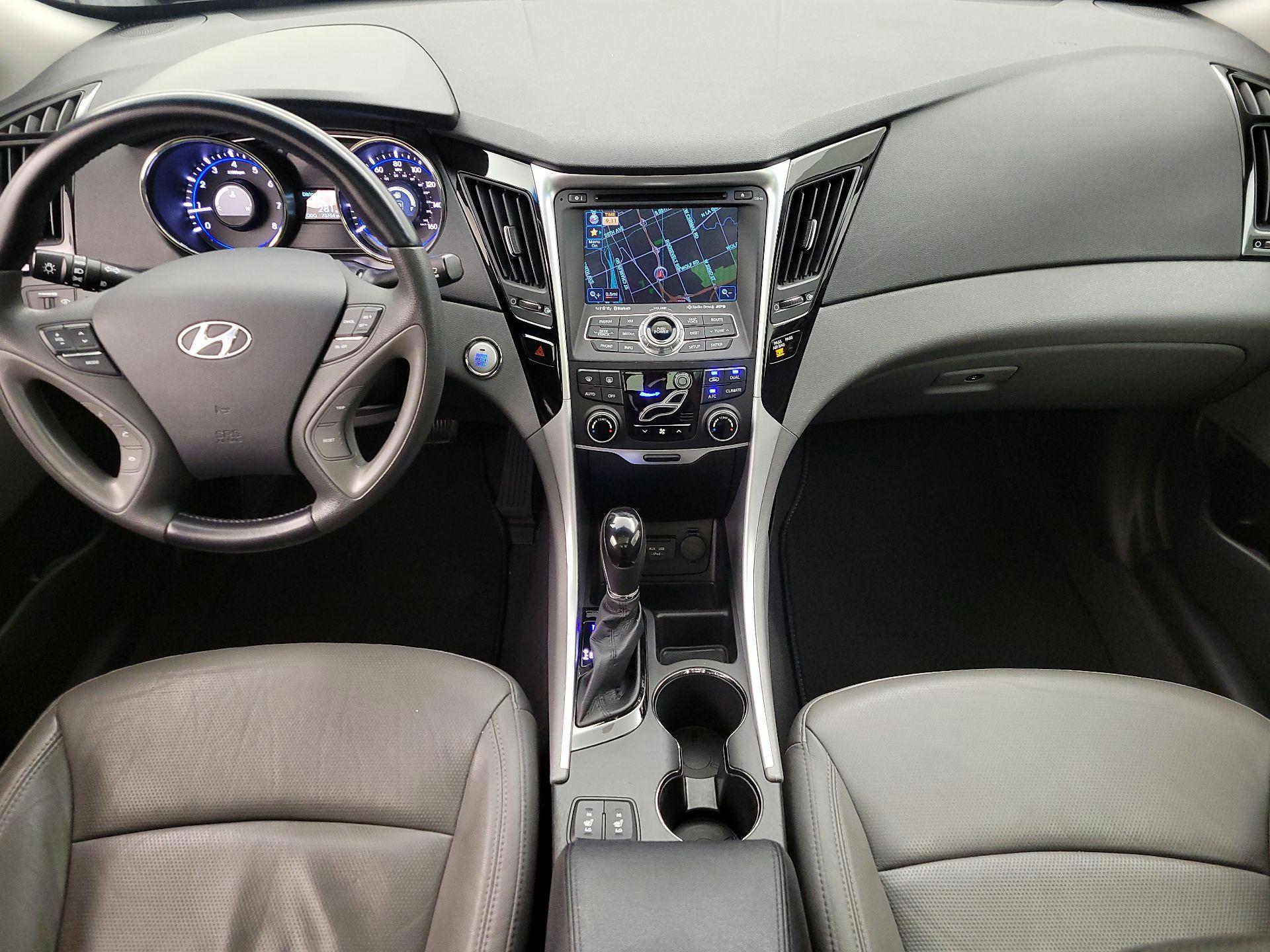 Thumbnail: 2013 Hyundai Sonata - 9