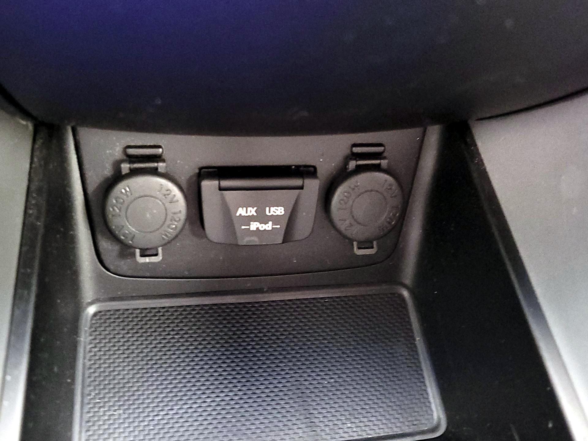 Thumbnail: 2013 Hyundai Sonata - 19