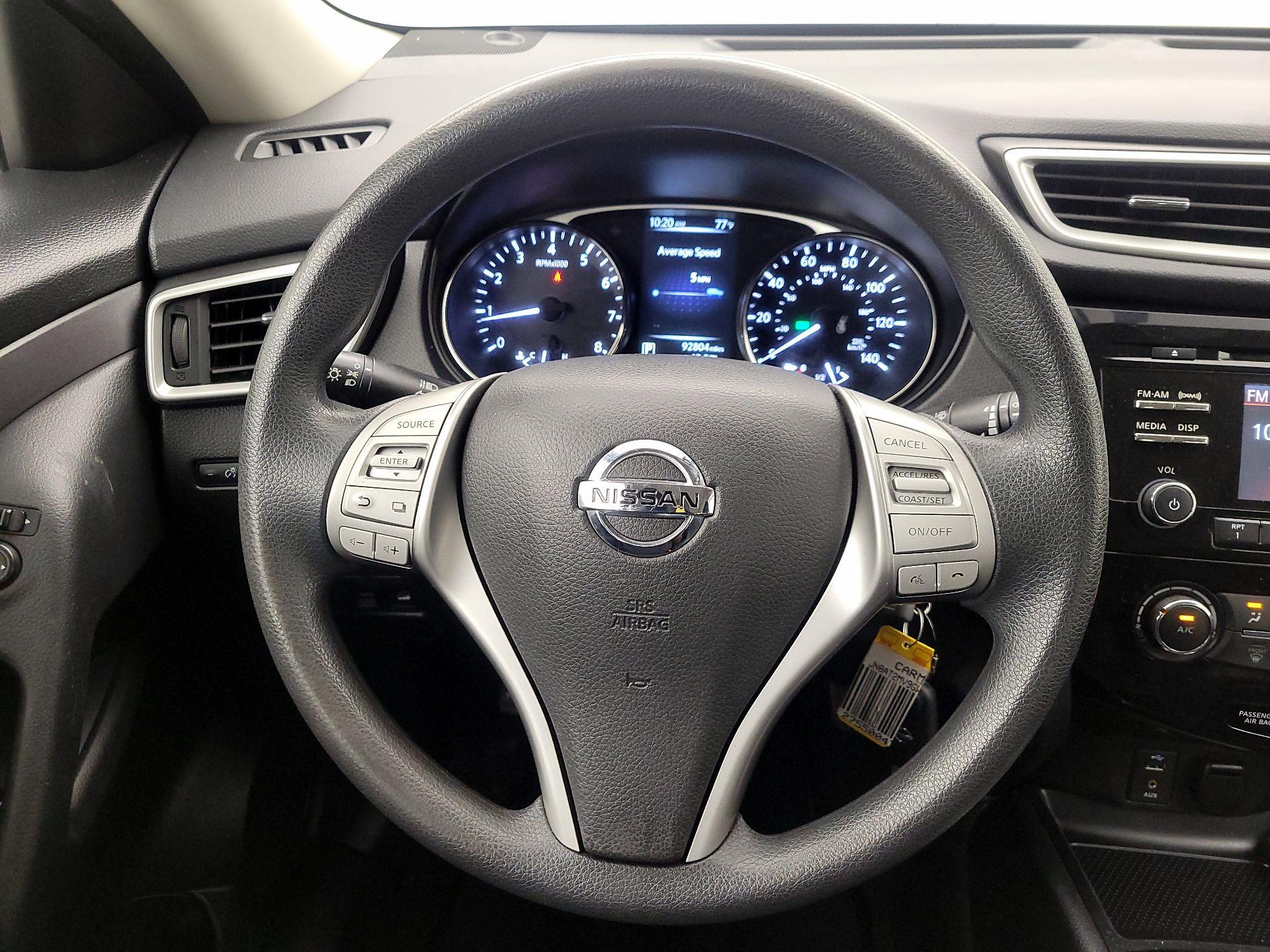 Thumbnail: 2016 Nissan Rogue - 10