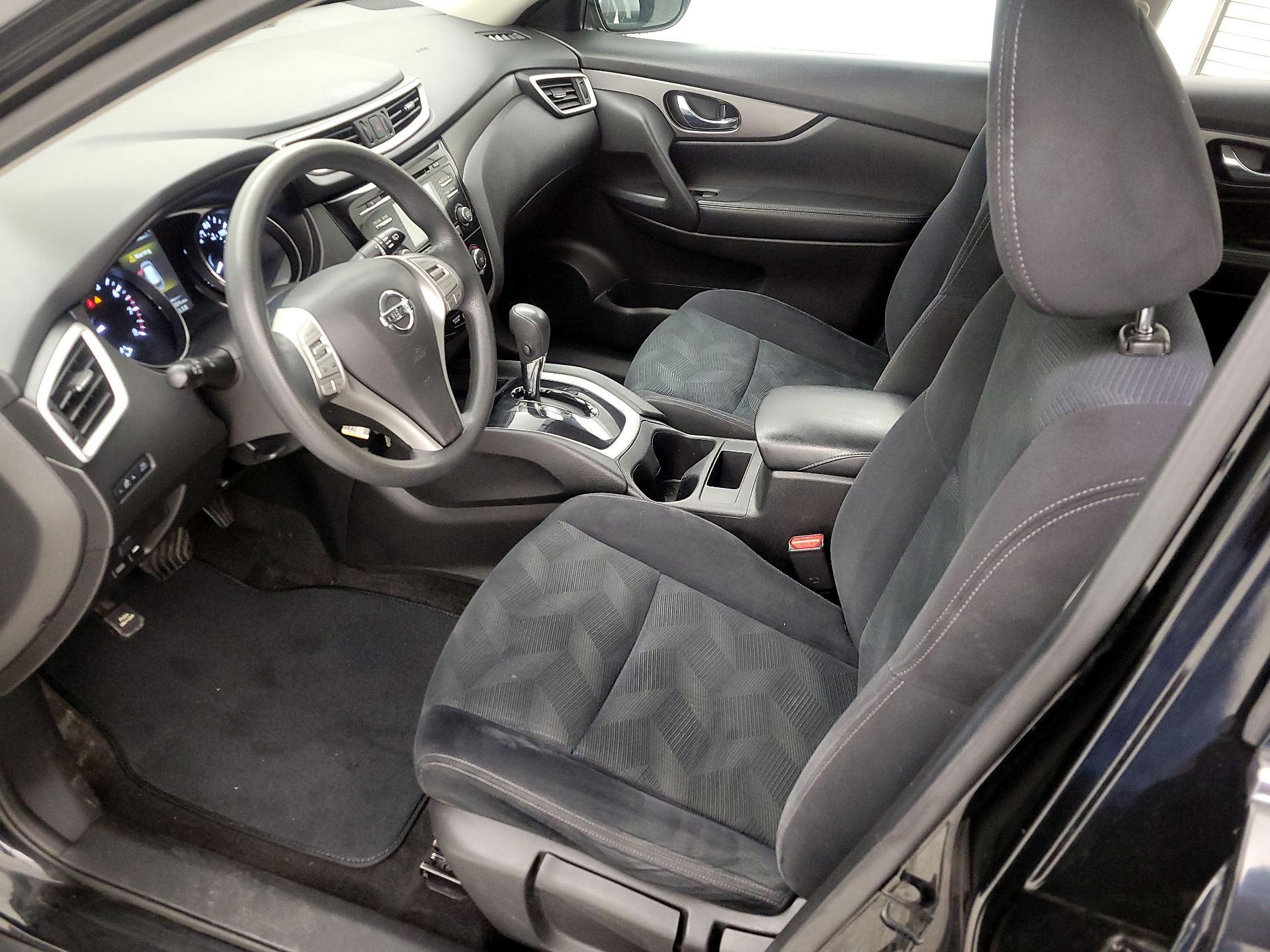 Thumbnail: 2016 Nissan Rogue - 11