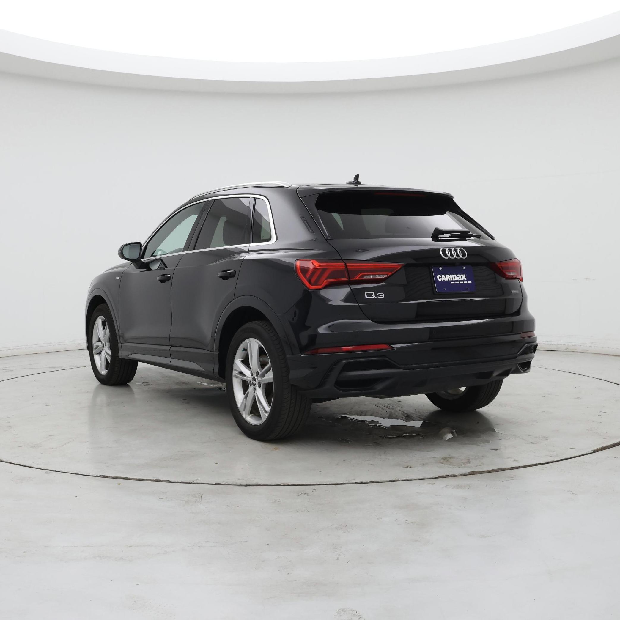 Thumbnail: 2021 Audi Q3 - 2