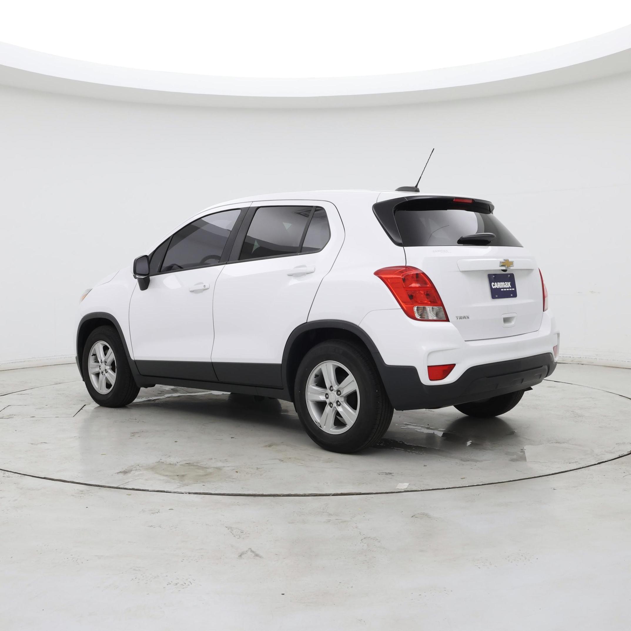 Thumbnail: 2020 Chevrolet Trax - 2