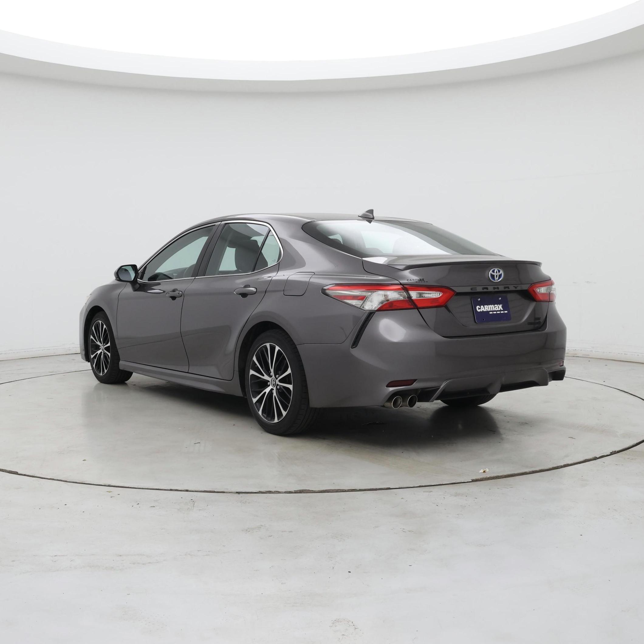 Thumbnail: 2019 Toyota Camry - 2