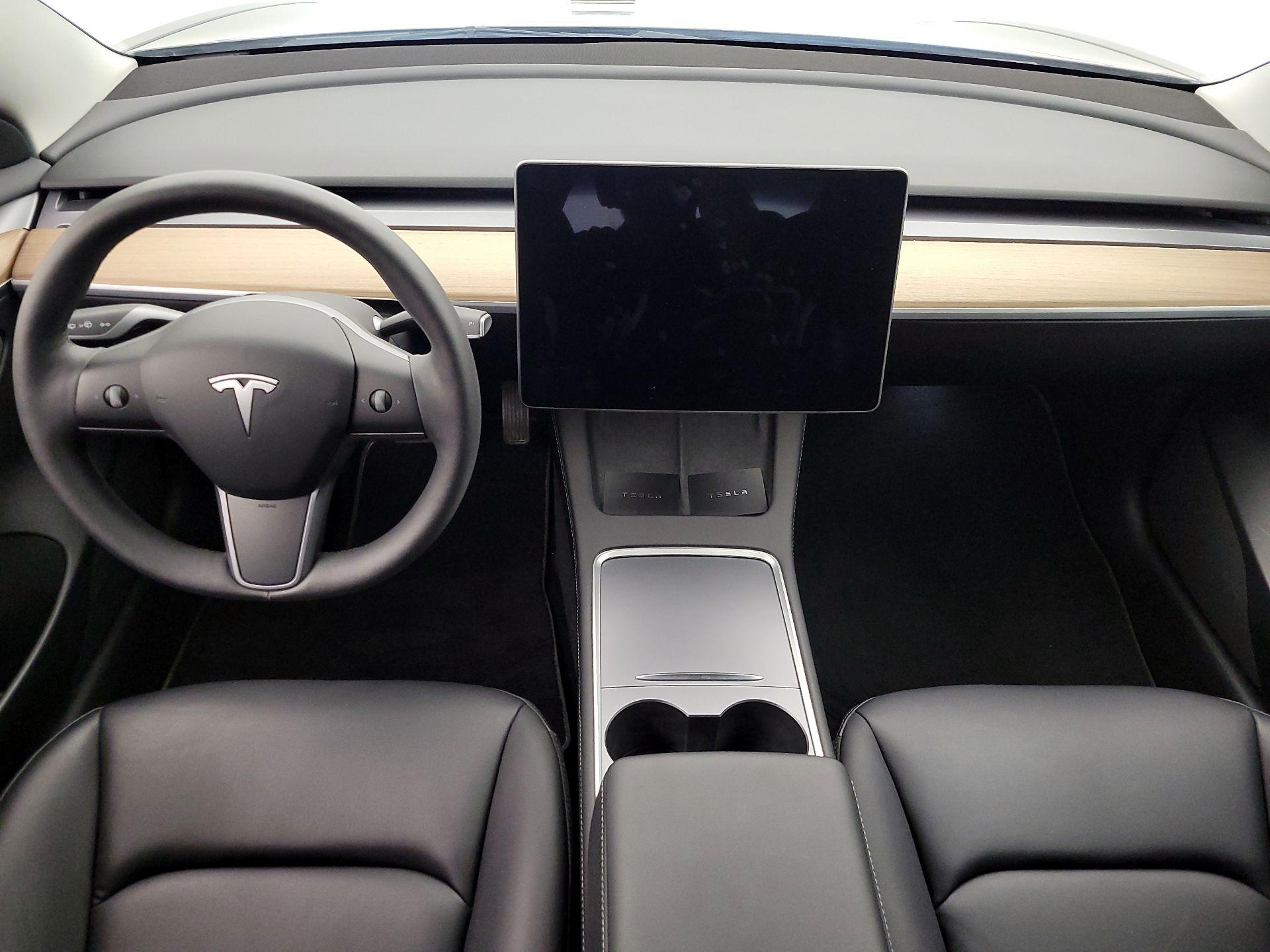 Thumbnail: 2023 Tesla Model 3 - 9