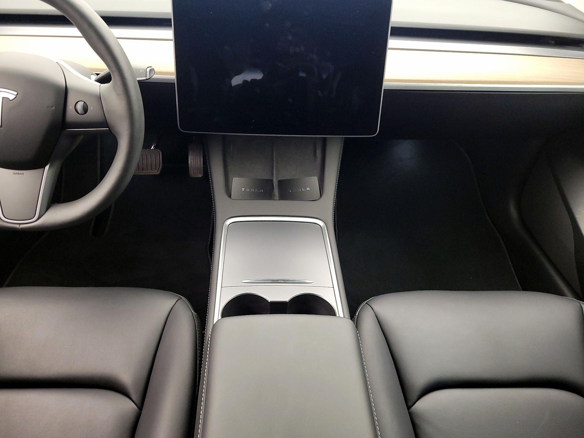 Thumbnail: 2023 Tesla Model 3 - 17