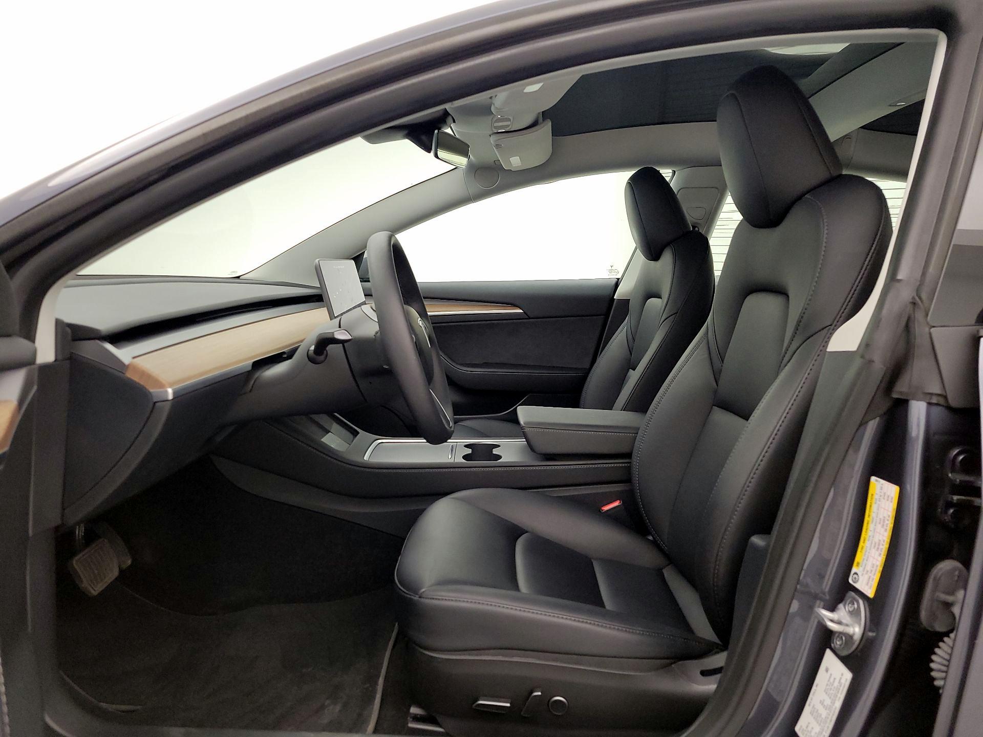 Thumbnail: 2023 Tesla Model 3 - 18