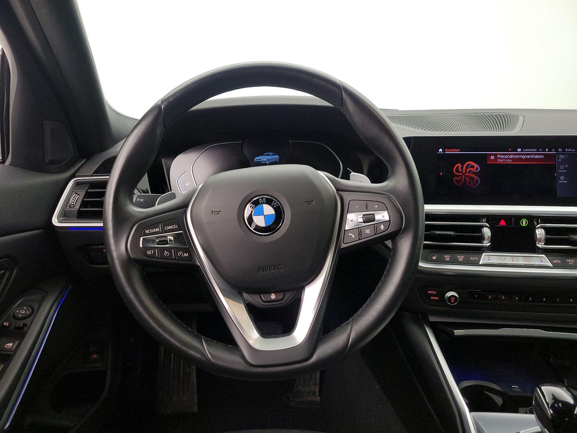 Thumbnail: 2022 BMW 3 Series - 10