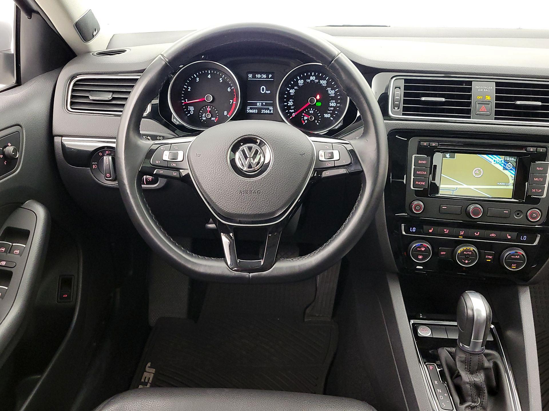 Thumbnail: 2015 Volkswagen Jetta - 10