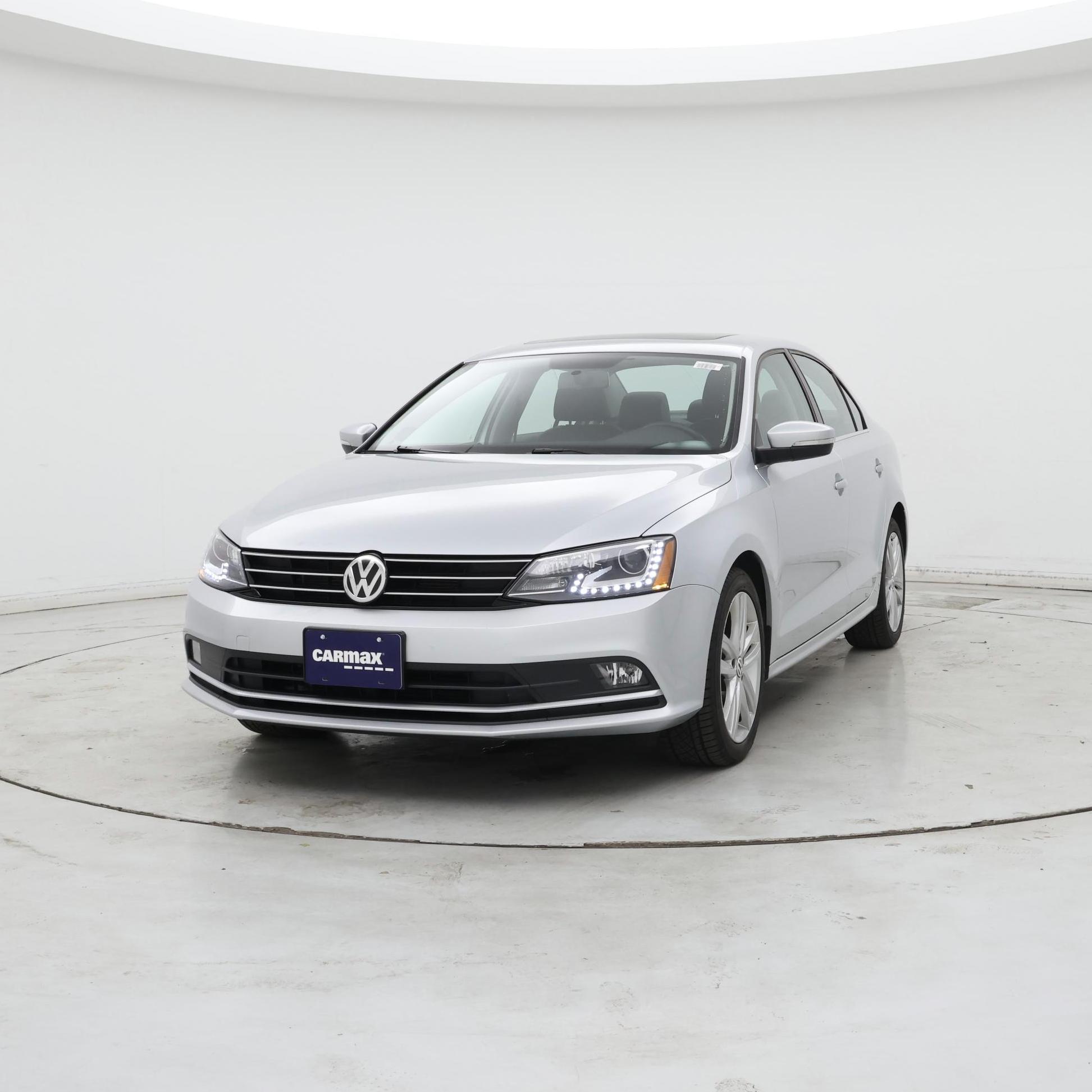 Thumbnail: 2015 Volkswagen Jetta - 4