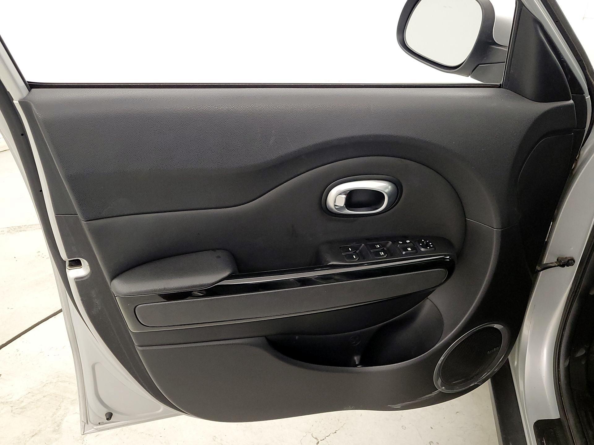 Thumbnail: 2014 Kia Soul - 12
