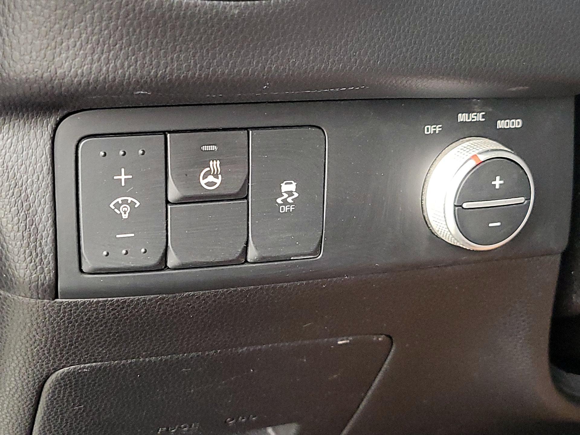 Thumbnail: 2014 Kia Soul - 13