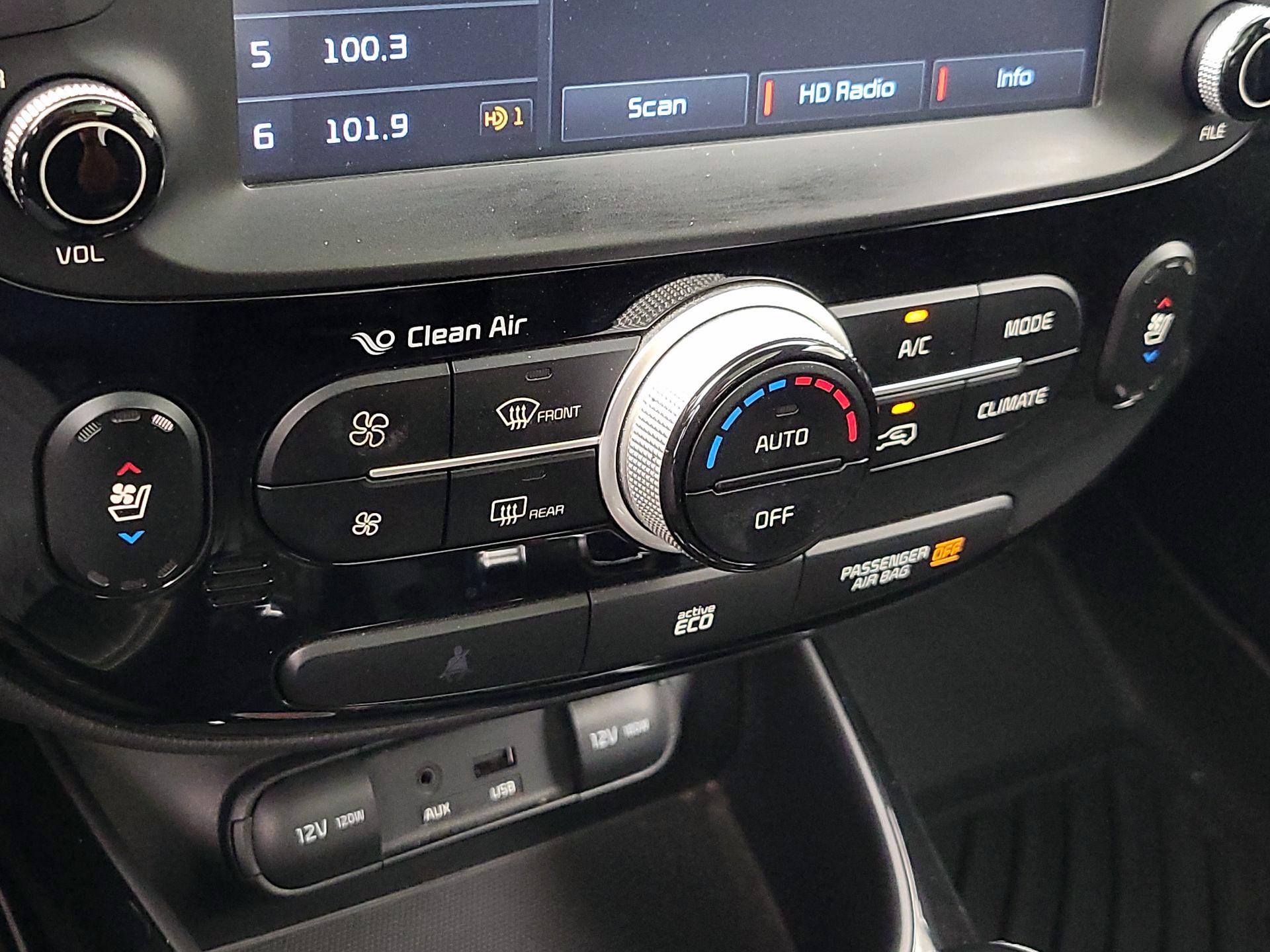 Thumbnail: 2014 Kia Soul - 16