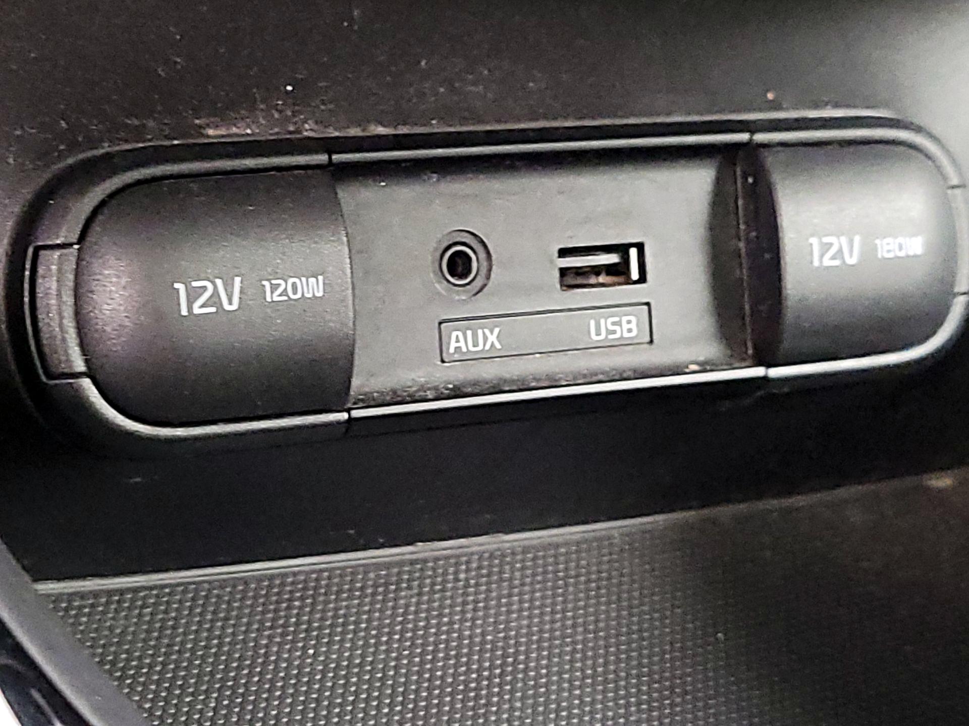Thumbnail: 2014 Kia Soul - 18