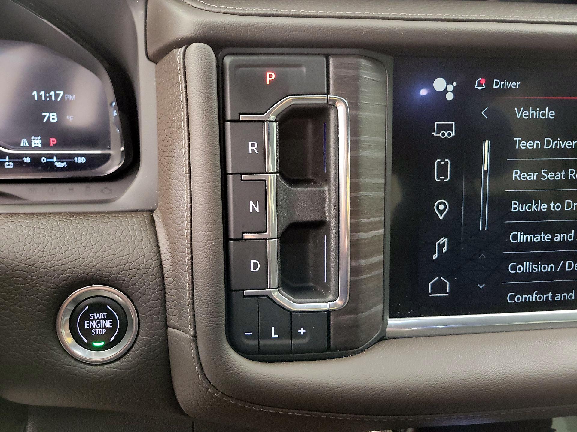 Thumbnail: 2022 GMC Yukon XL - 17