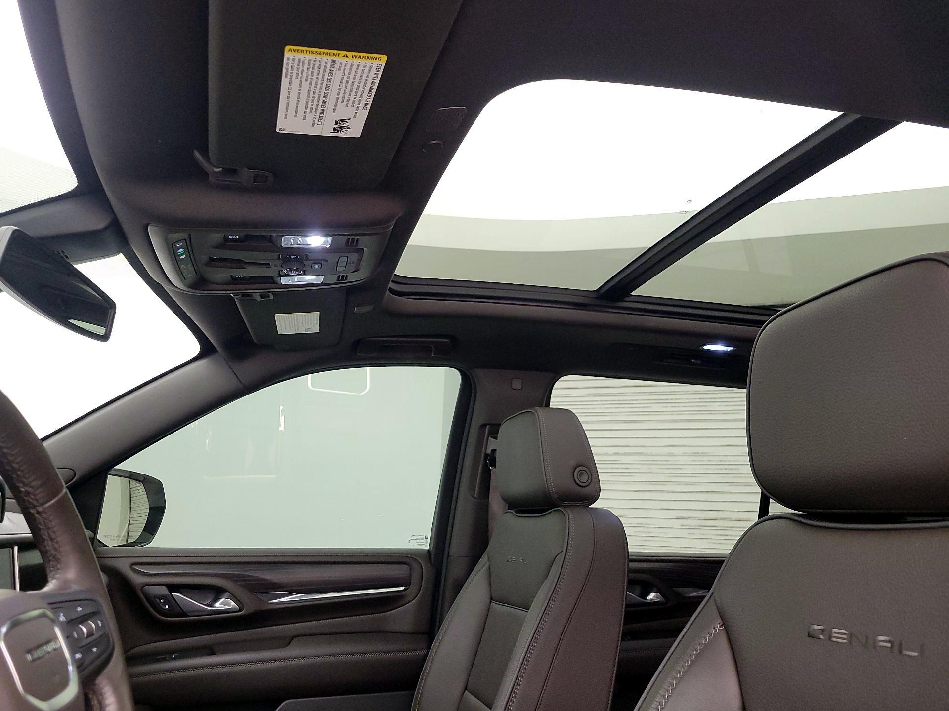 Thumbnail: 2022 GMC Yukon XL - 19
