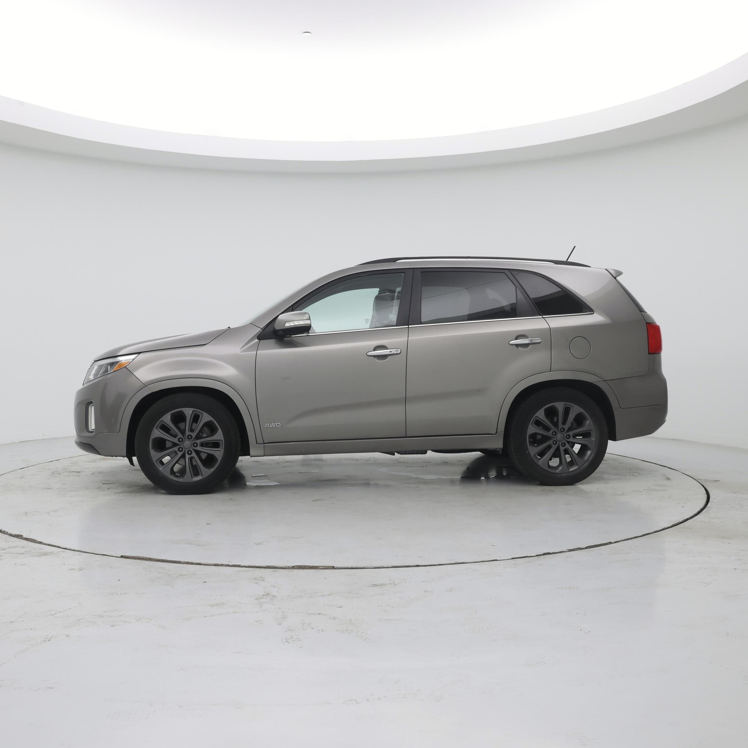 Thumbnail: 2014 Kia Sorento - 3