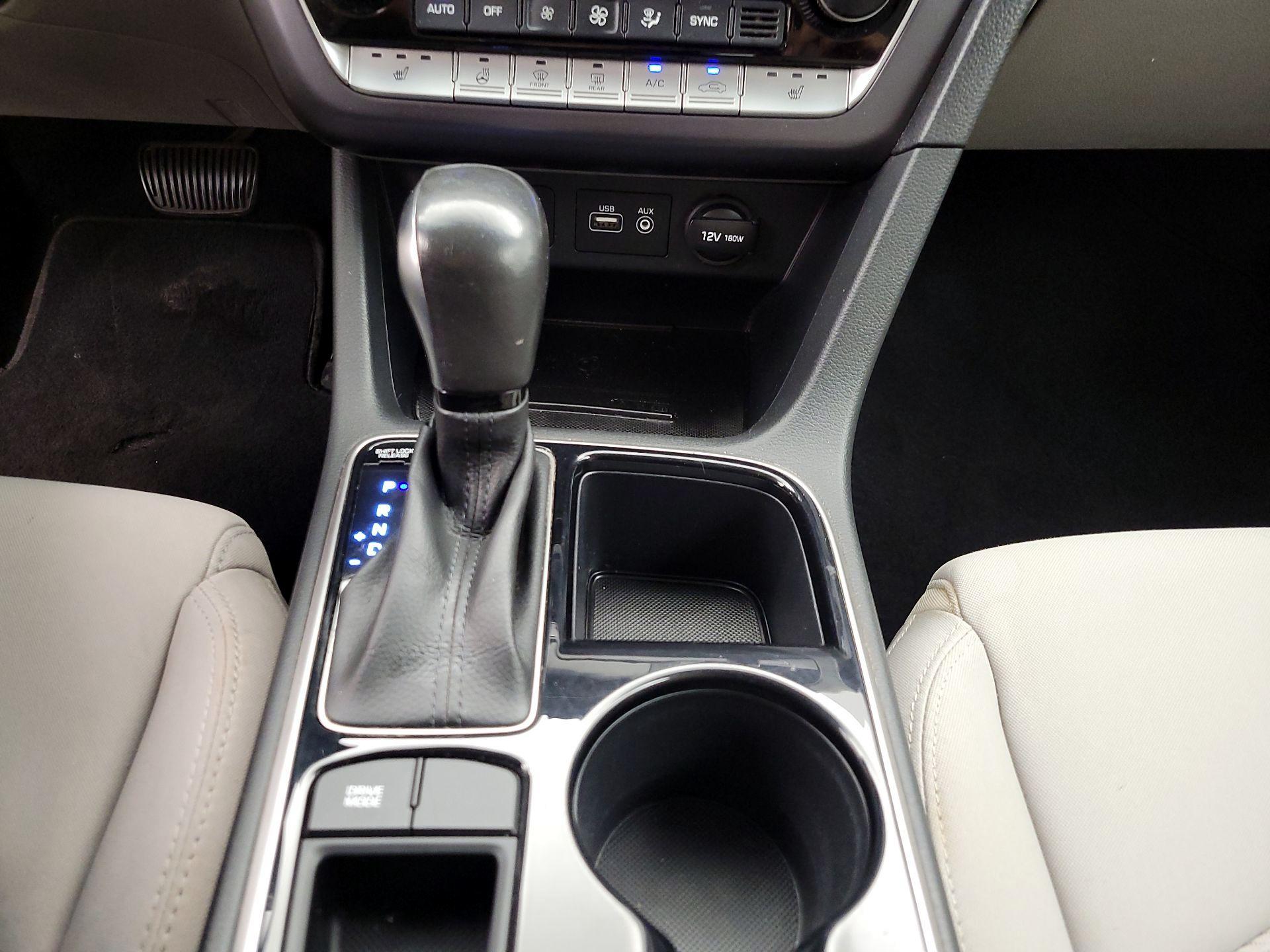 Thumbnail: 2019 Hyundai Sonata - 17