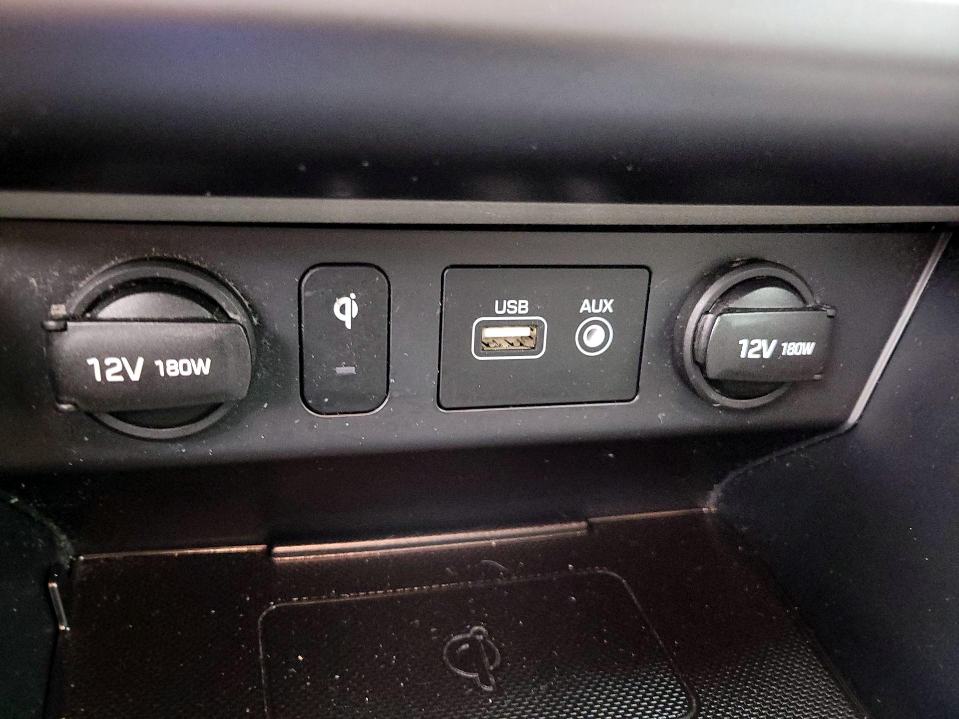 Thumbnail: 2019 Hyundai Sonata - 18