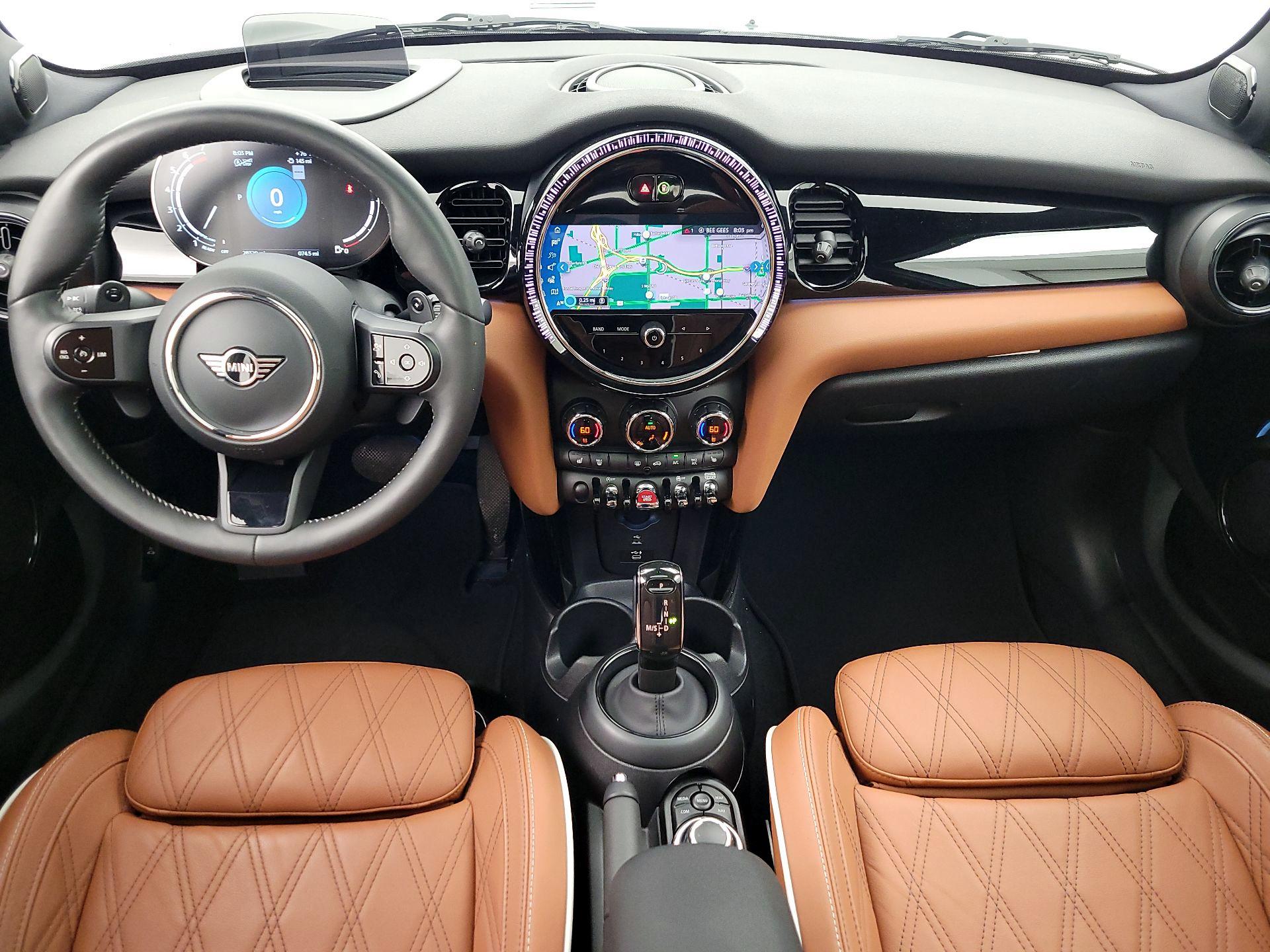 Thumbnail: 2022 MINI Cooper Hardtop - 9