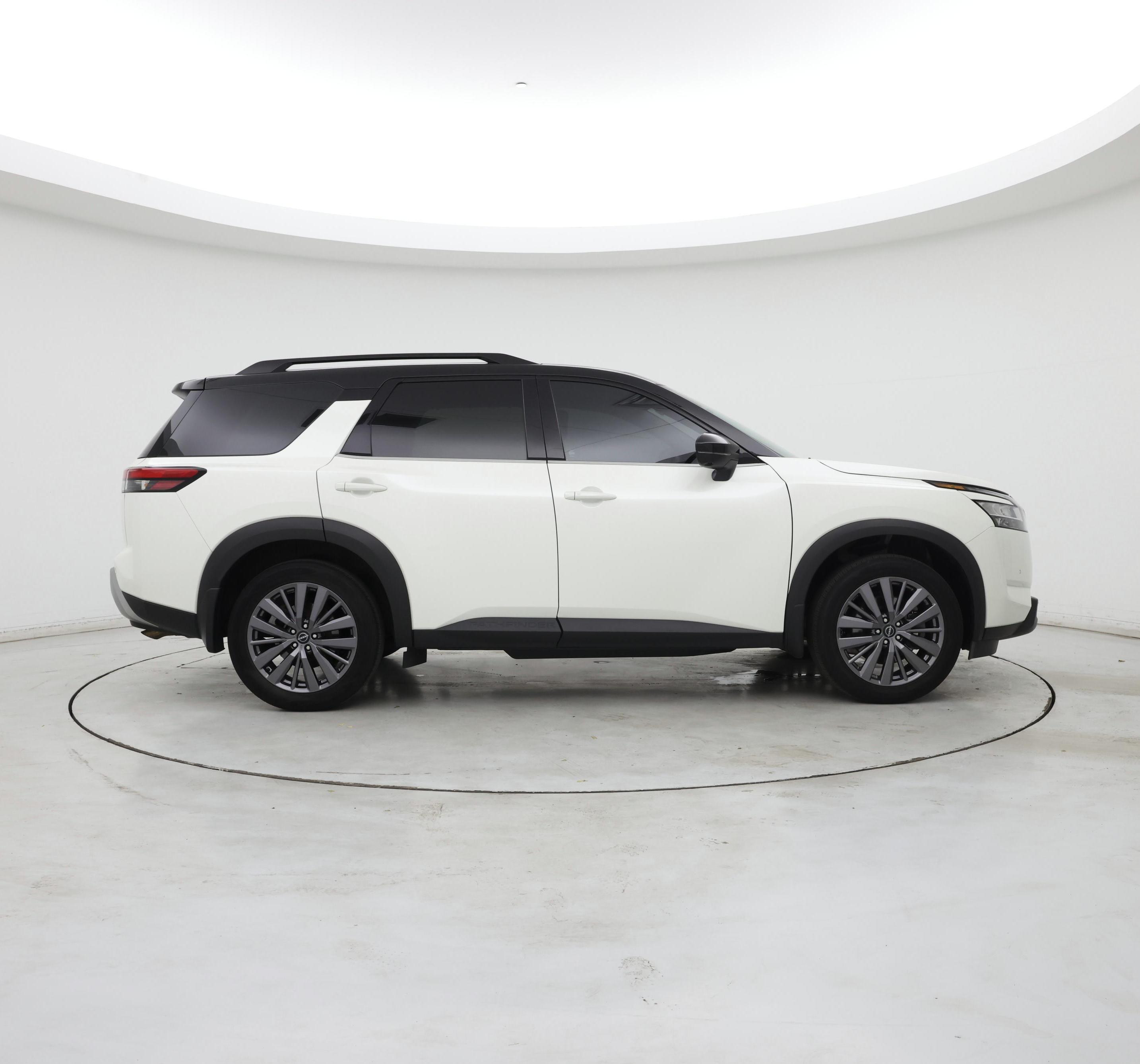 Thumbnail: 2023 Nissan Pathfinder - 7