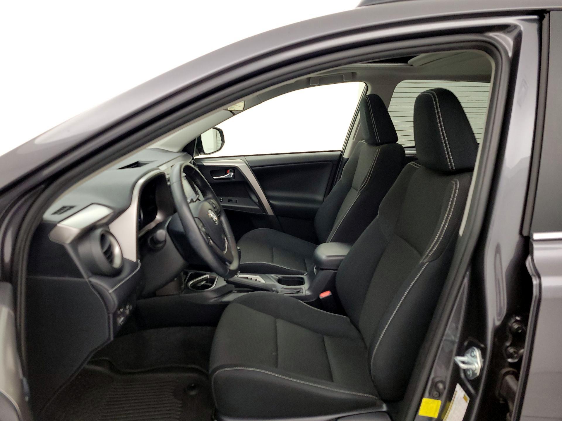 Thumbnail: 2017 Toyota RAV4 - 11