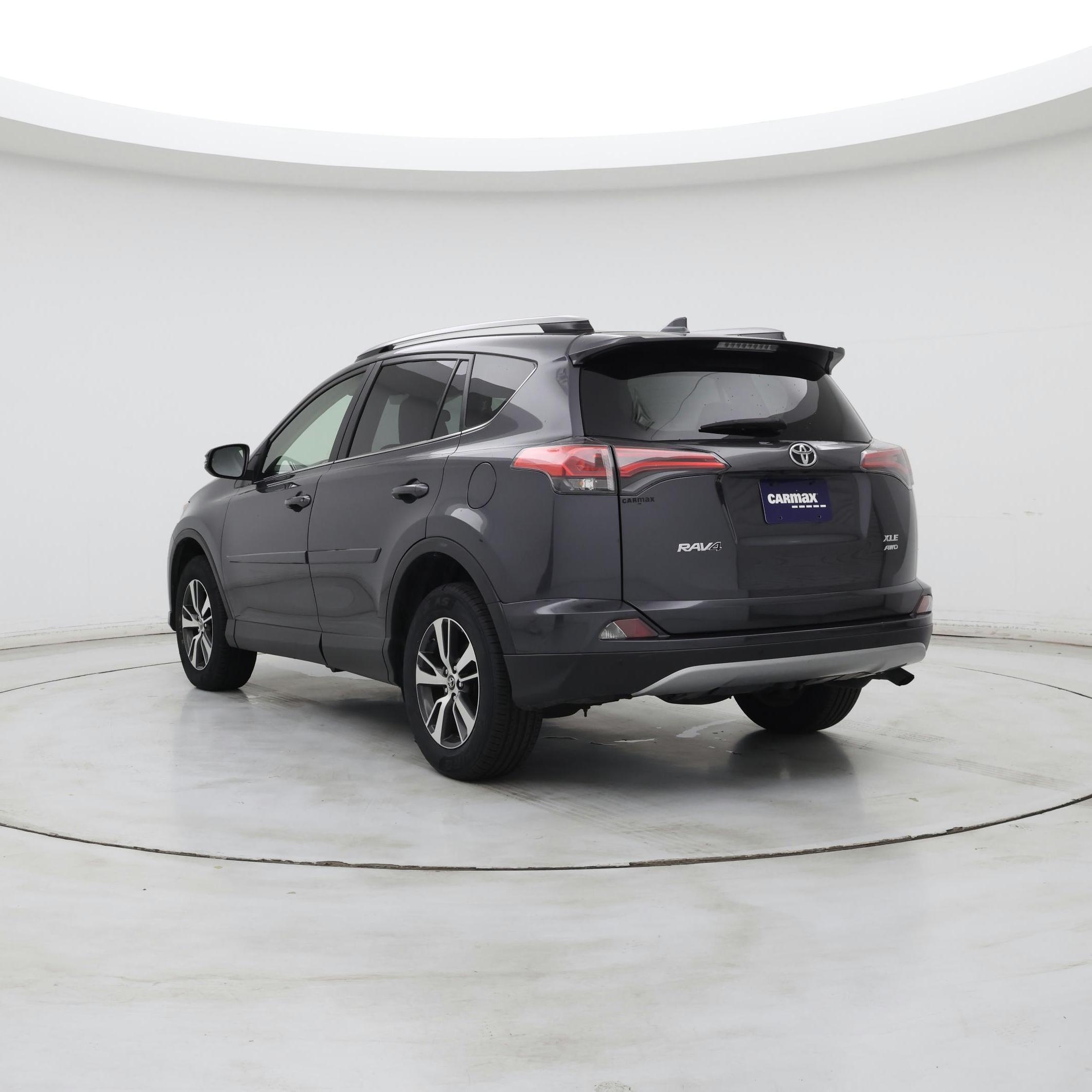 Thumbnail: 2017 Toyota RAV4 - 2
