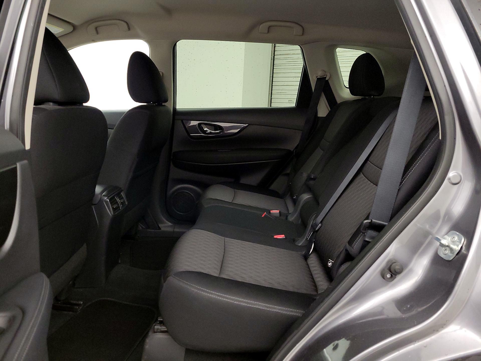 Thumbnail: 2018 Nissan Rogue - 19