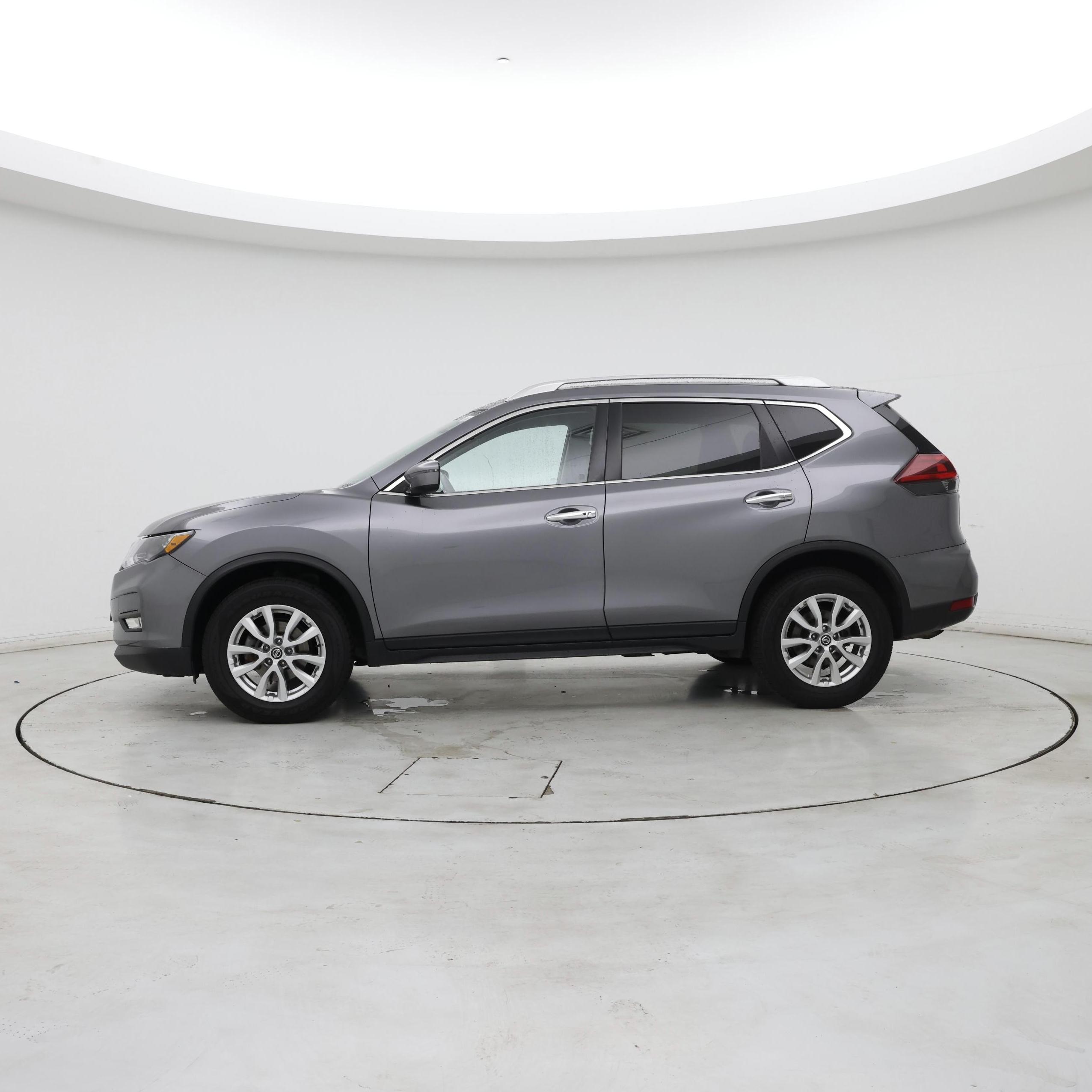 Thumbnail: 2018 Nissan Rogue - 3