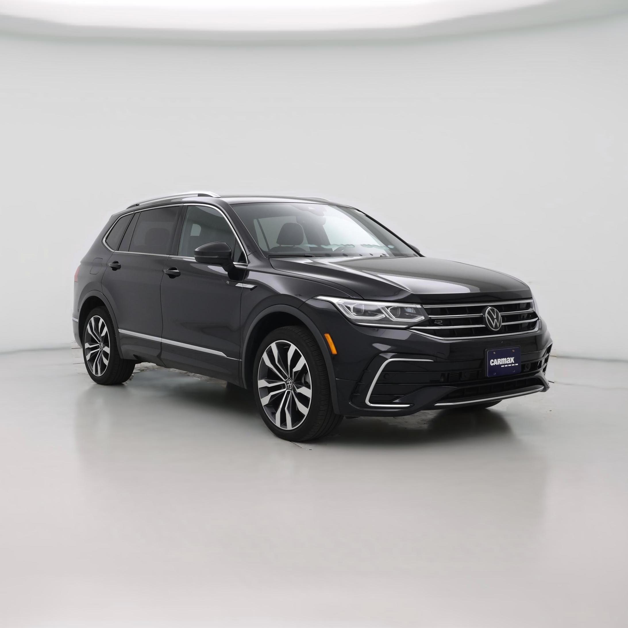 Thumbnail: 2022 Volkswagen Tiguan - 1