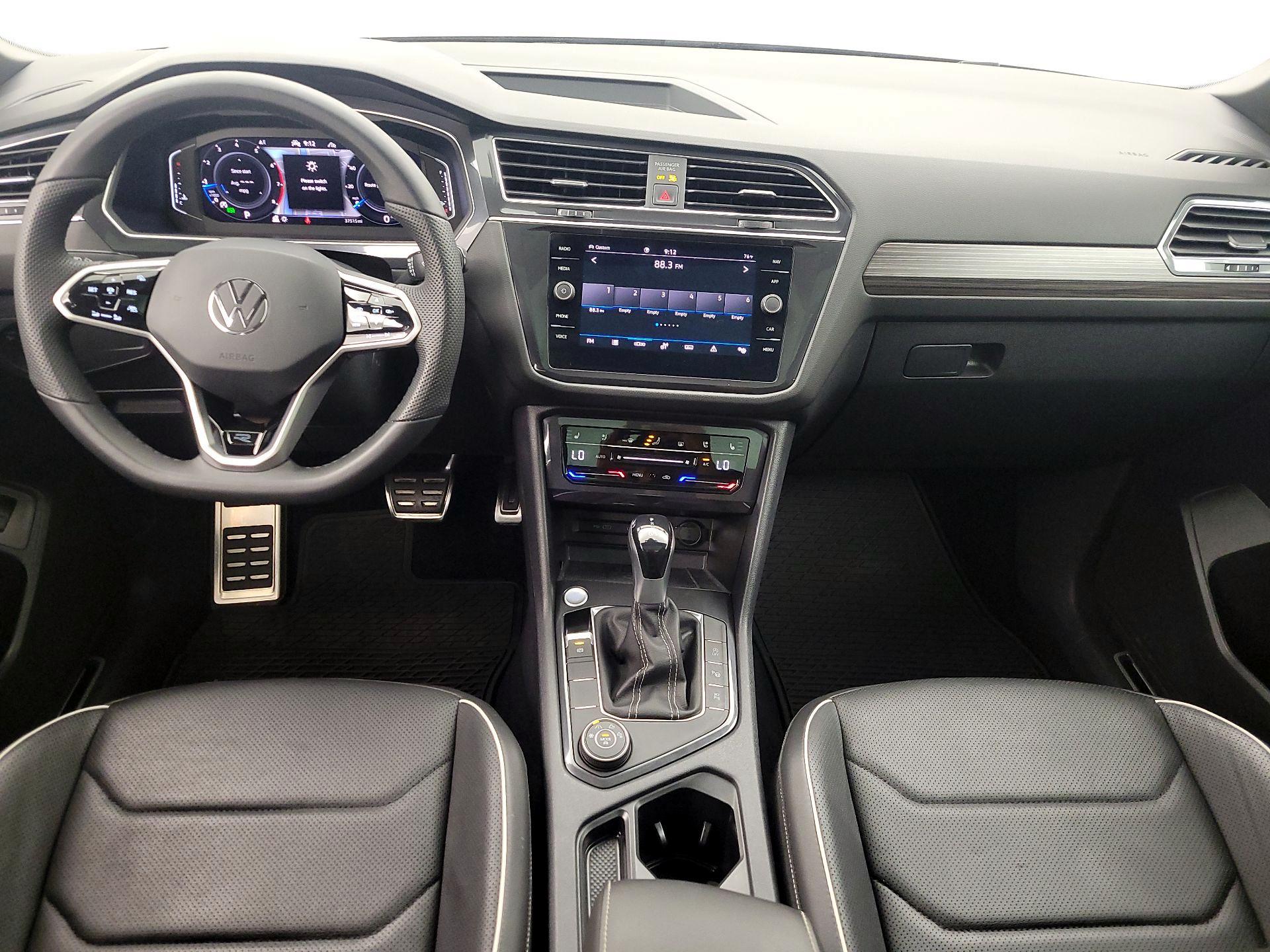 Thumbnail: 2022 Volkswagen Tiguan - 9