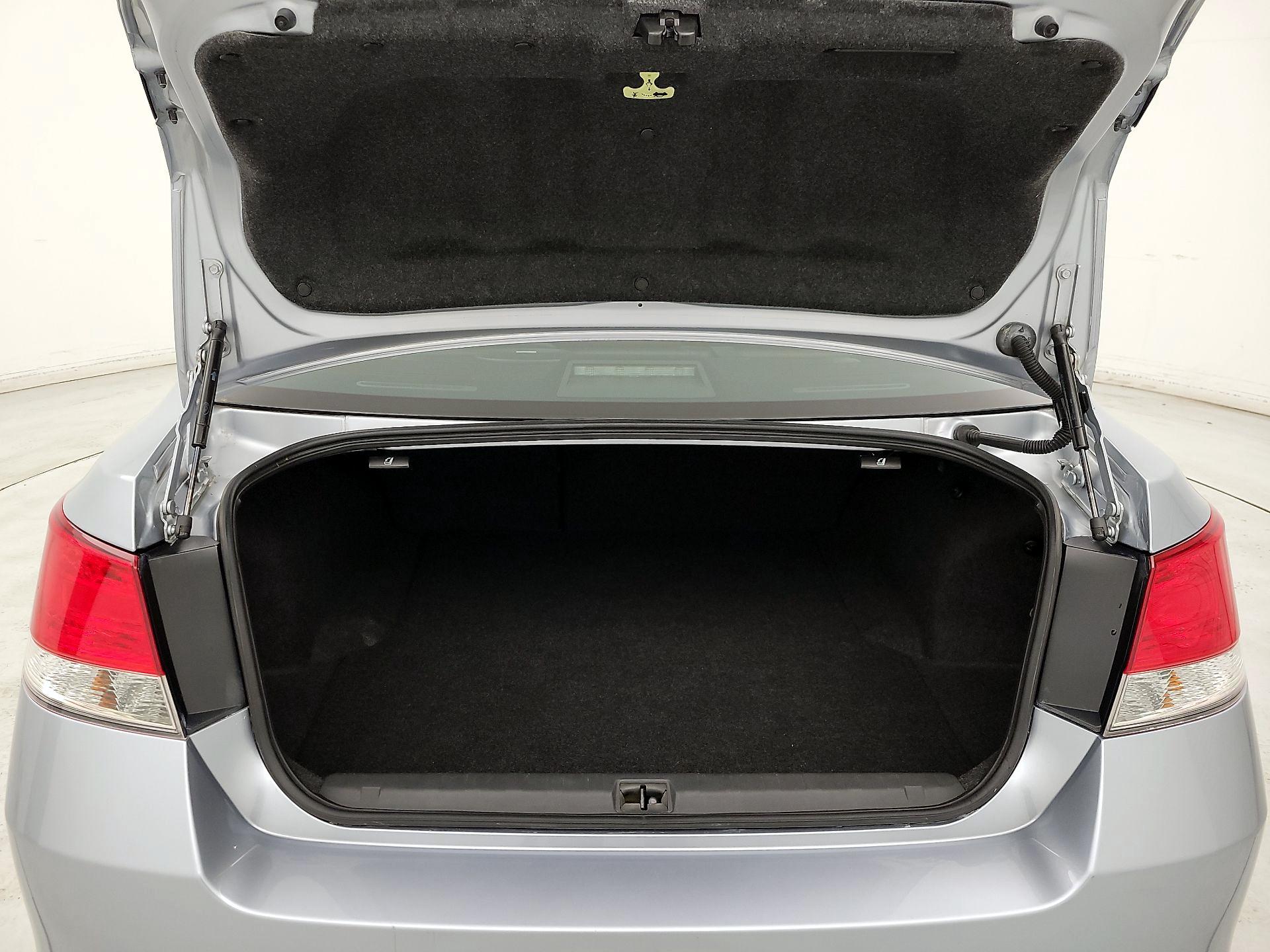 Thumbnail: 2013 Subaru Legacy - 19