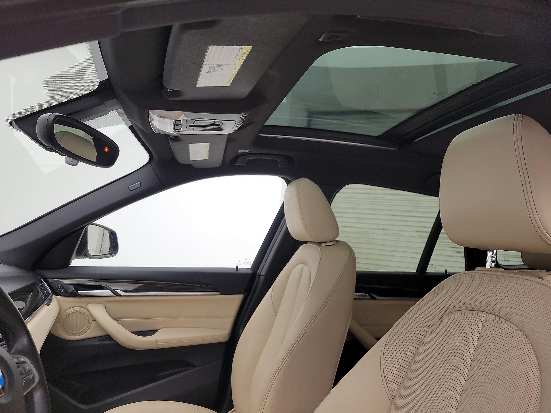 Thumbnail: 2017 BMW X1 - 19