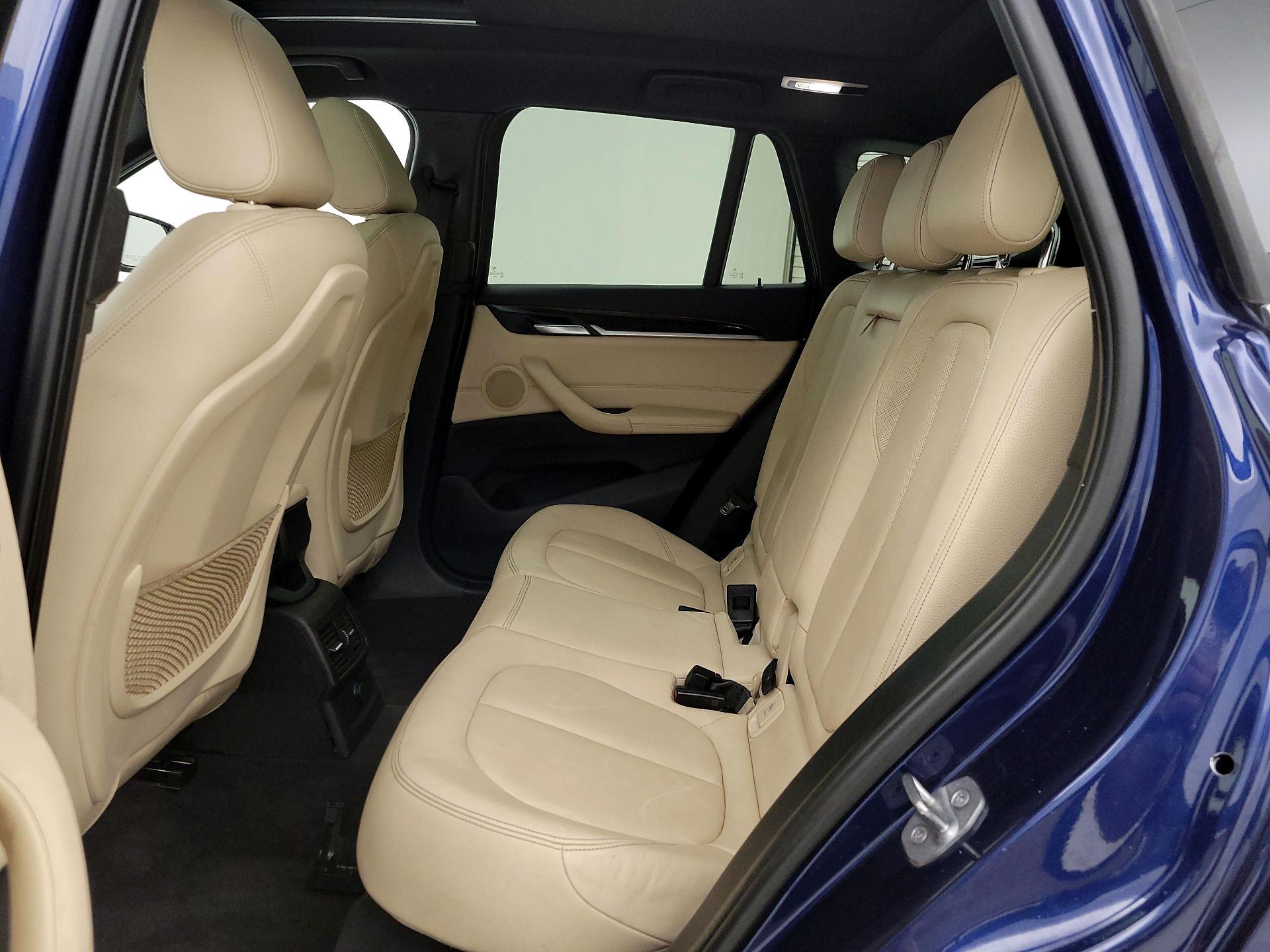 Thumbnail: 2017 BMW X1 - 20