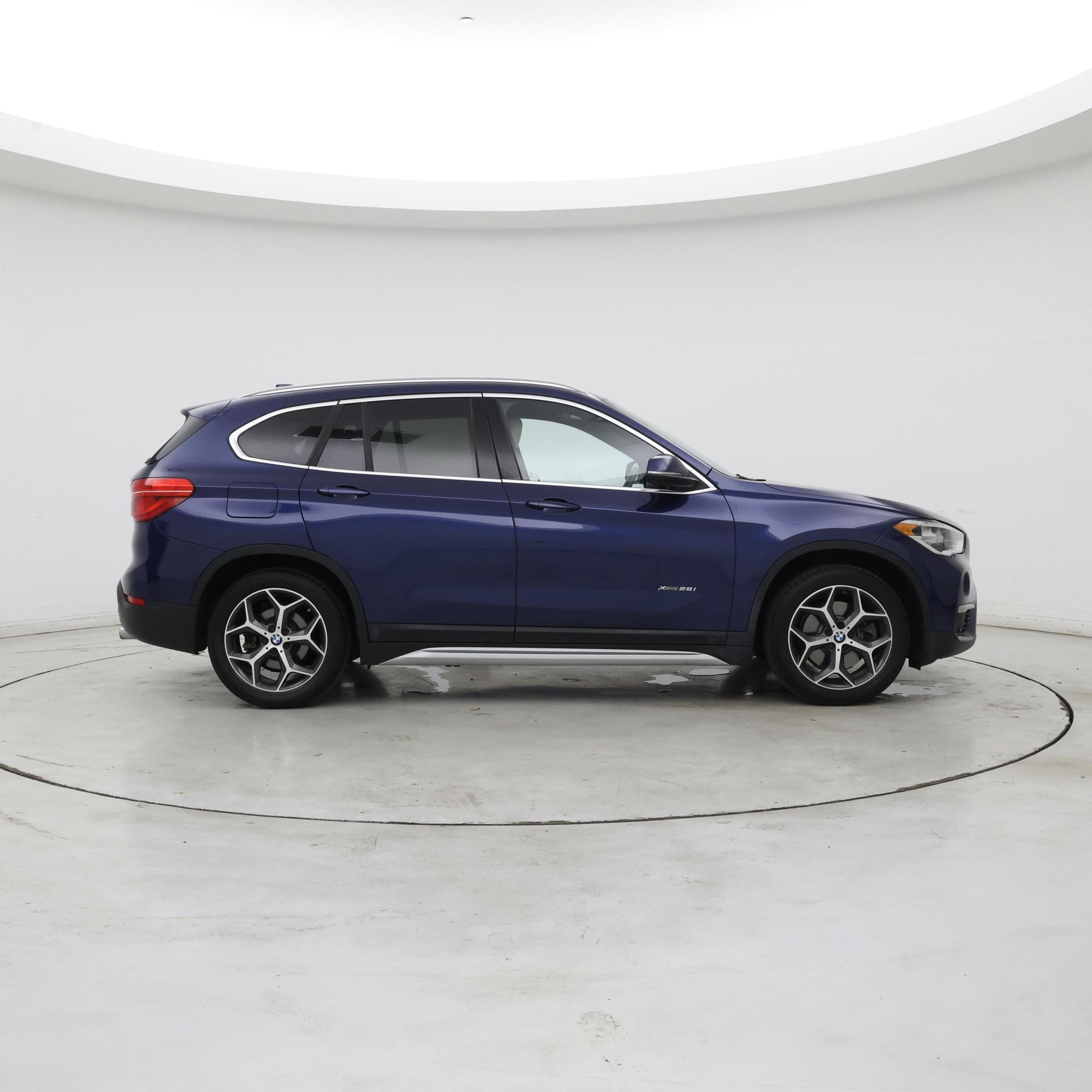 Thumbnail: 2017 BMW X1 - 7