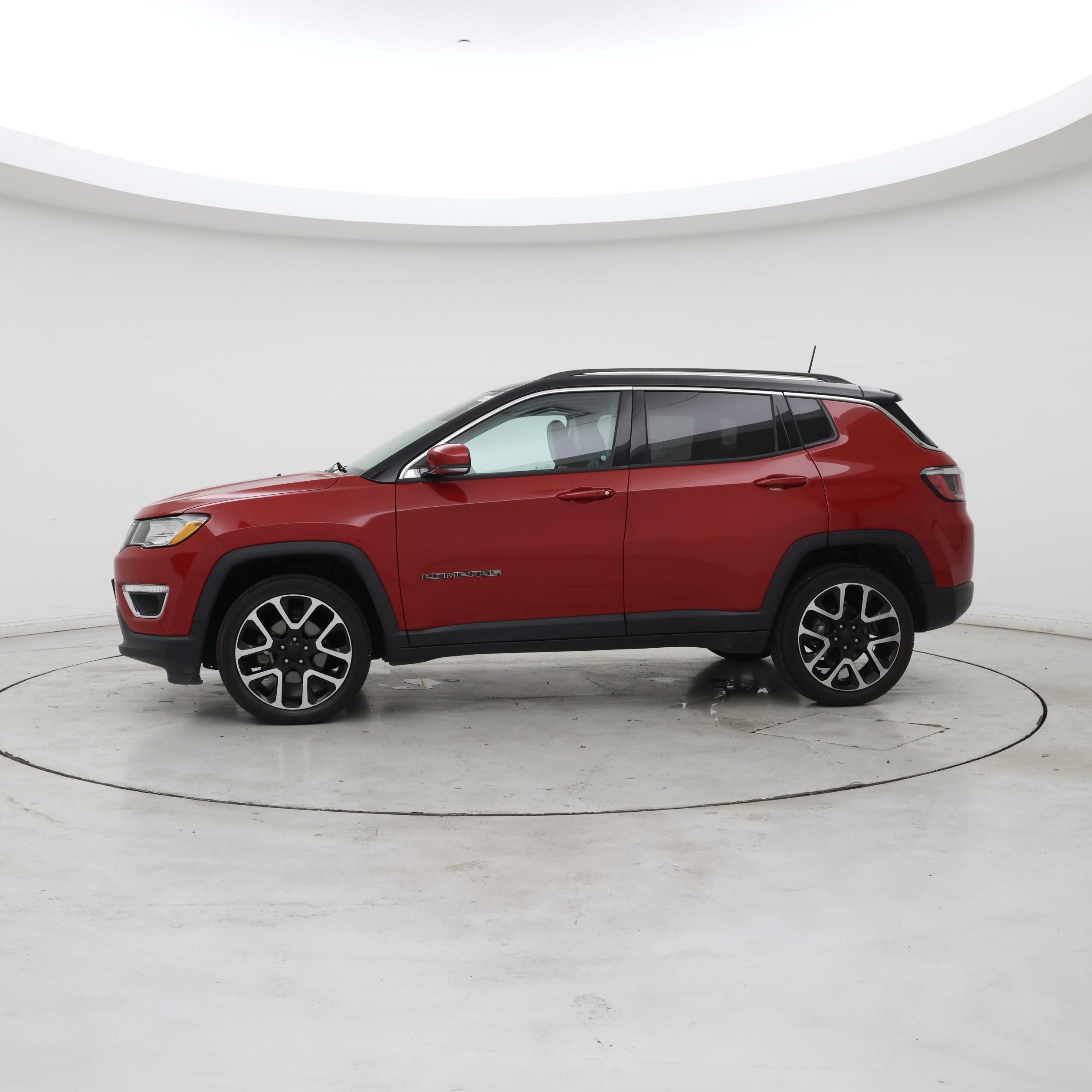 Thumbnail: 2019 Jeep Compass - 3