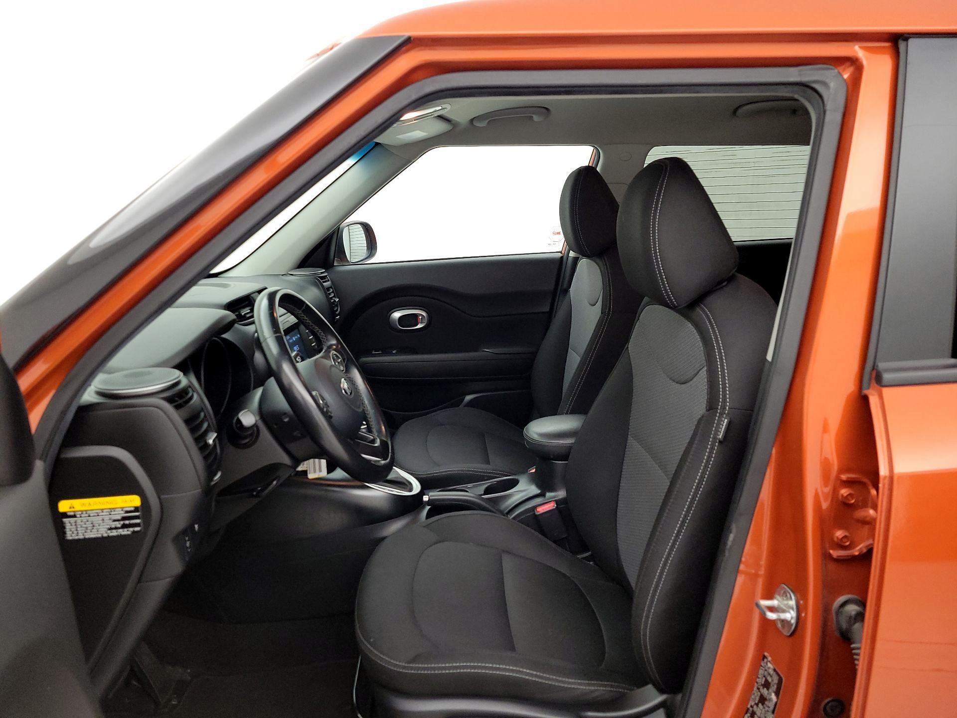 Thumbnail: 2018 Kia Soul - 11
