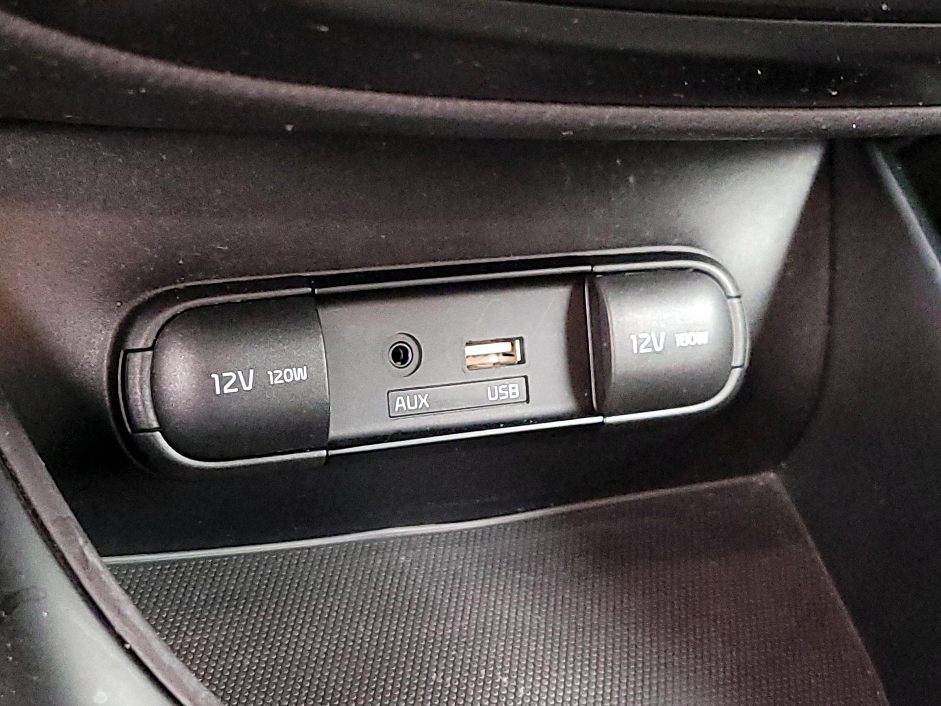 Thumbnail: 2018 Kia Soul - 18