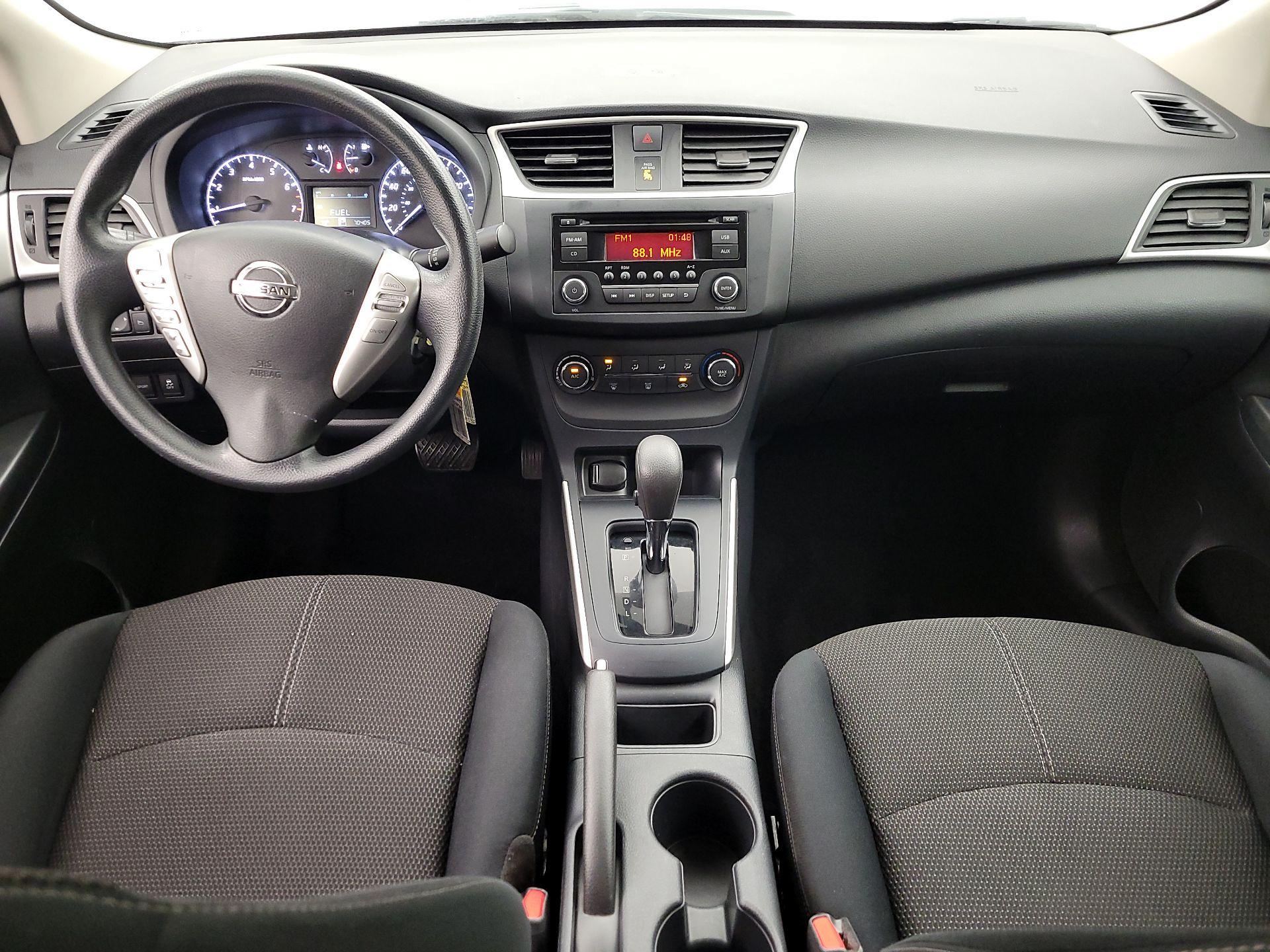 Thumbnail: 2017 Nissan Sentra - 9
