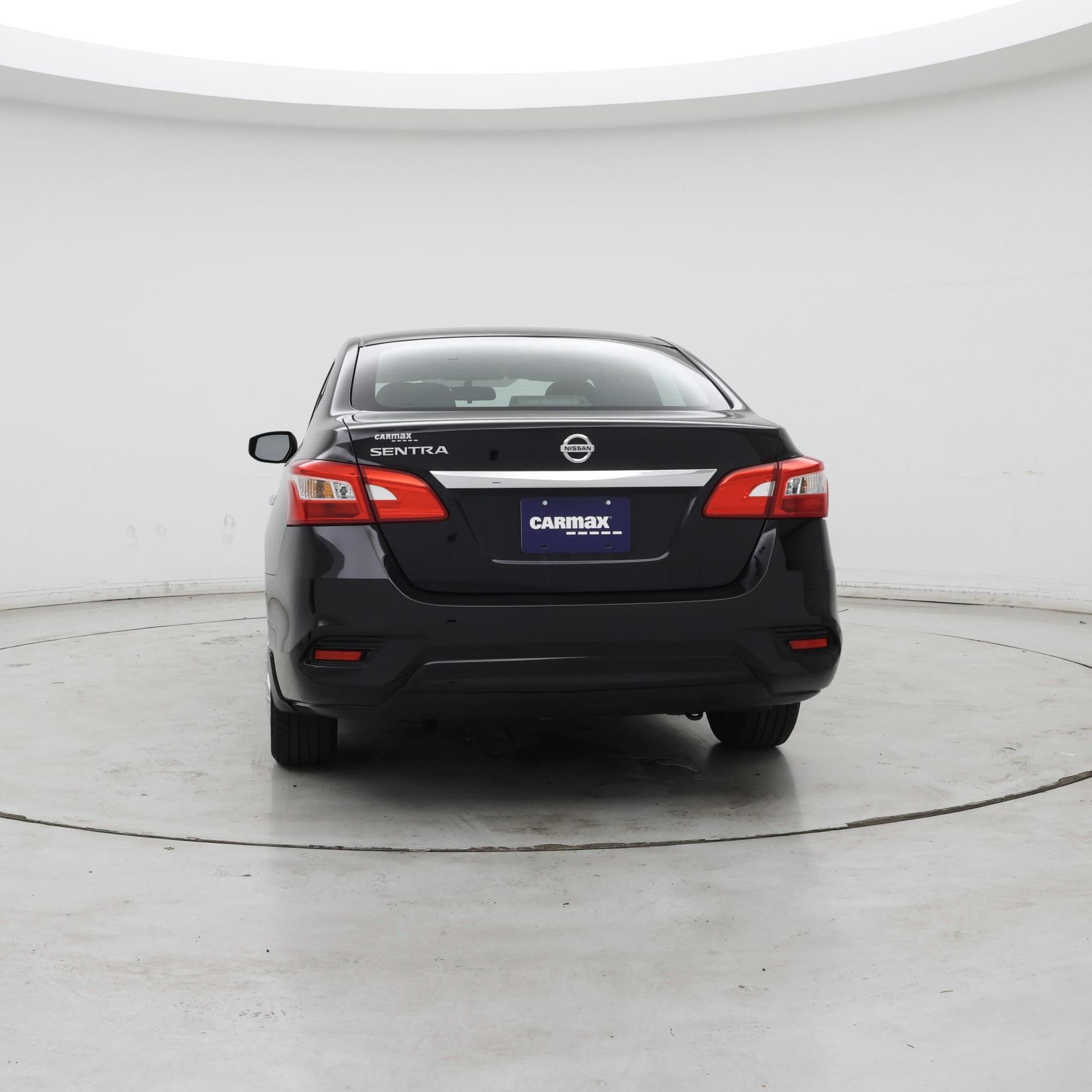 Thumbnail: 2017 Nissan Sentra - 6