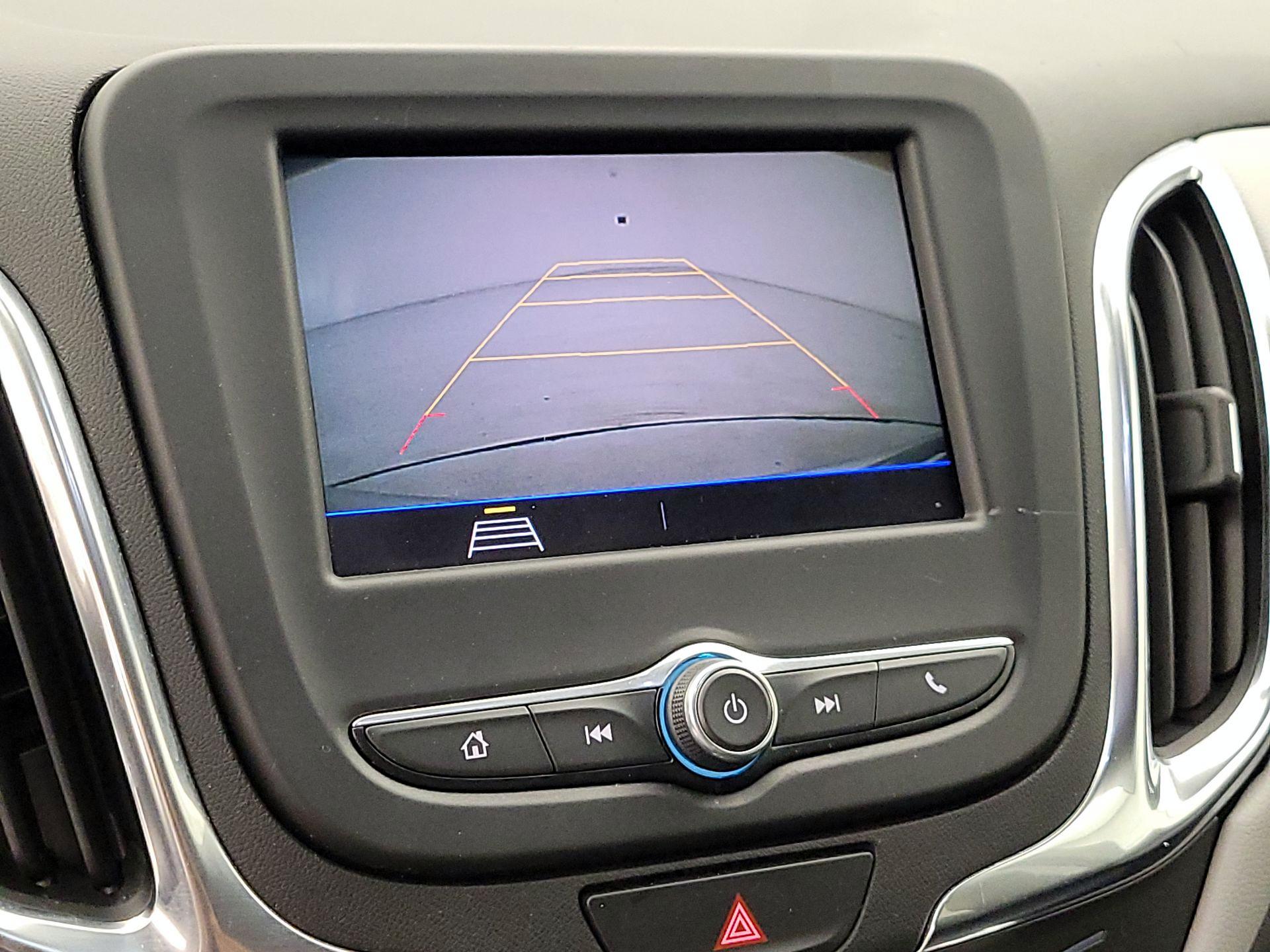 Thumbnail: 2021 Chevrolet Equinox - 14